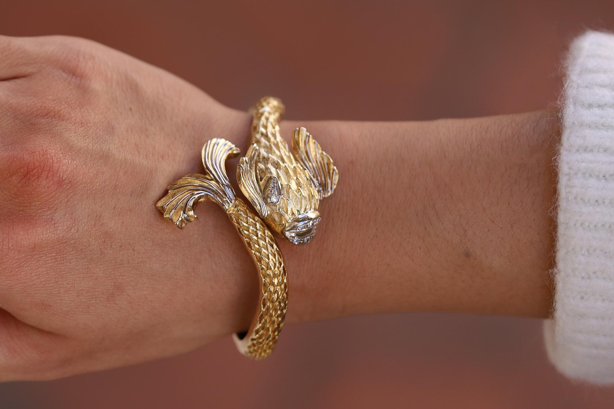 Classical Greek Vintage LALAoUNIS Designer 18k Gold Koi Fish Bangle Bracelet