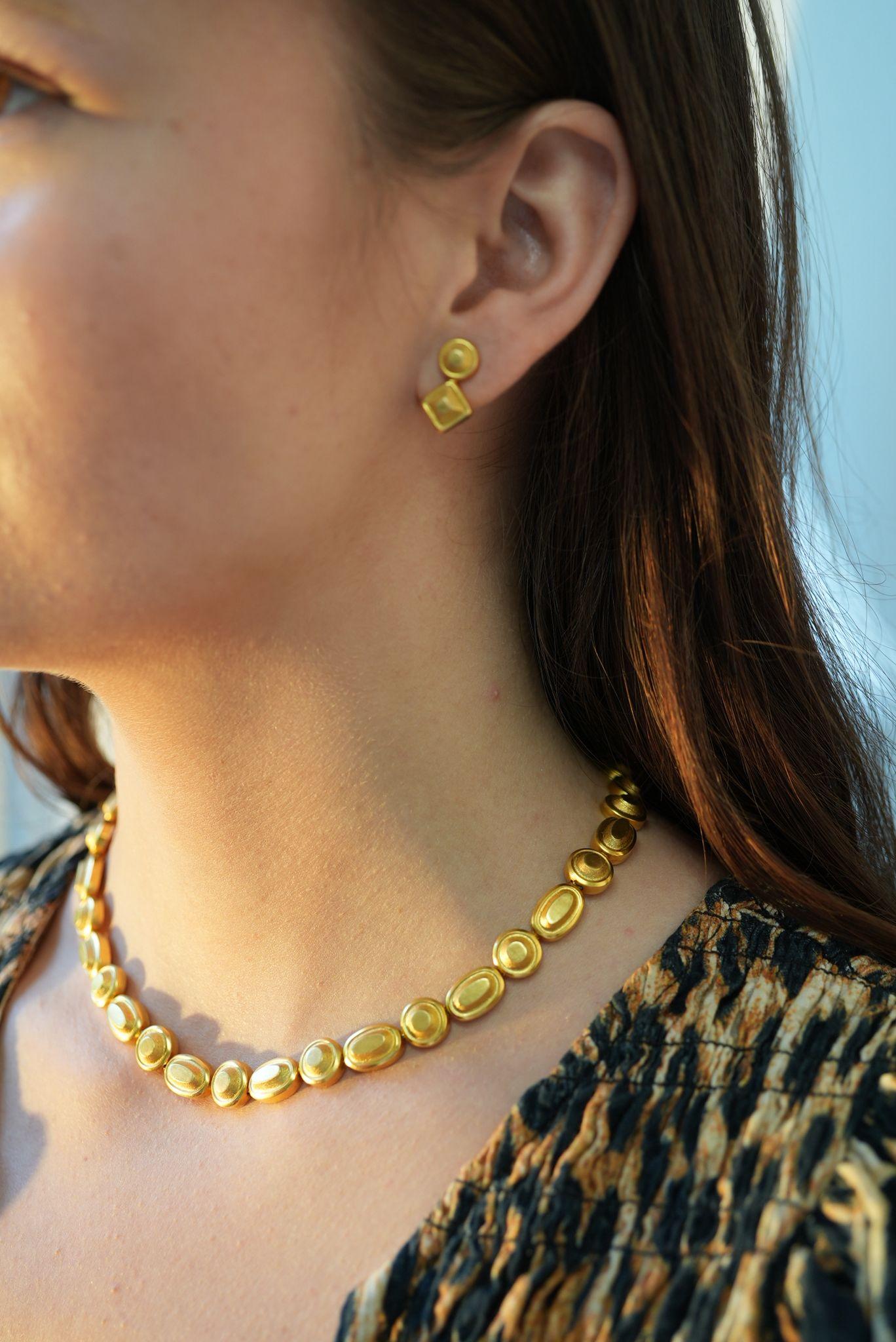 Conjunto vintage de collar y pendientes estilo griego Lalaounis Renacimiento griego en venta
