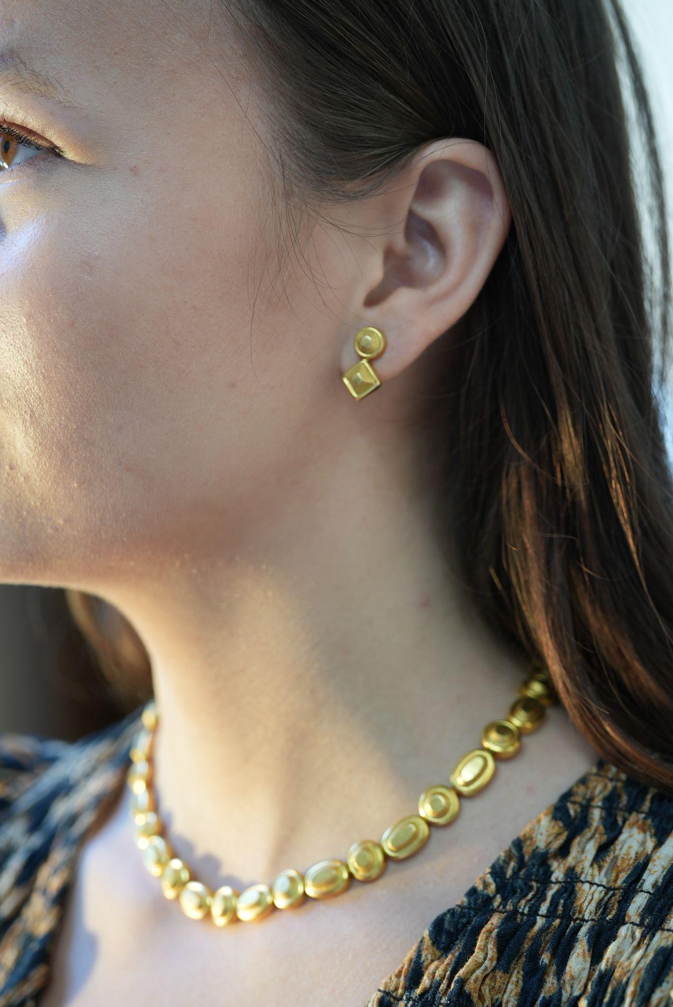 Conjunto vintage de collar y pendientes estilo griego Lalaounis en venta 4