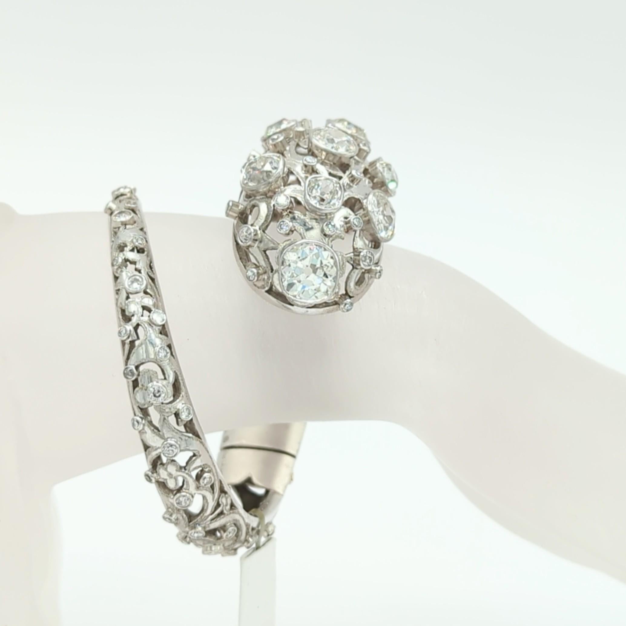 Vintage Collector's Piece Lalaounis Old Cut Diamonds Bangle in Platinum Excellent état - En vente à Los Angeles, CA