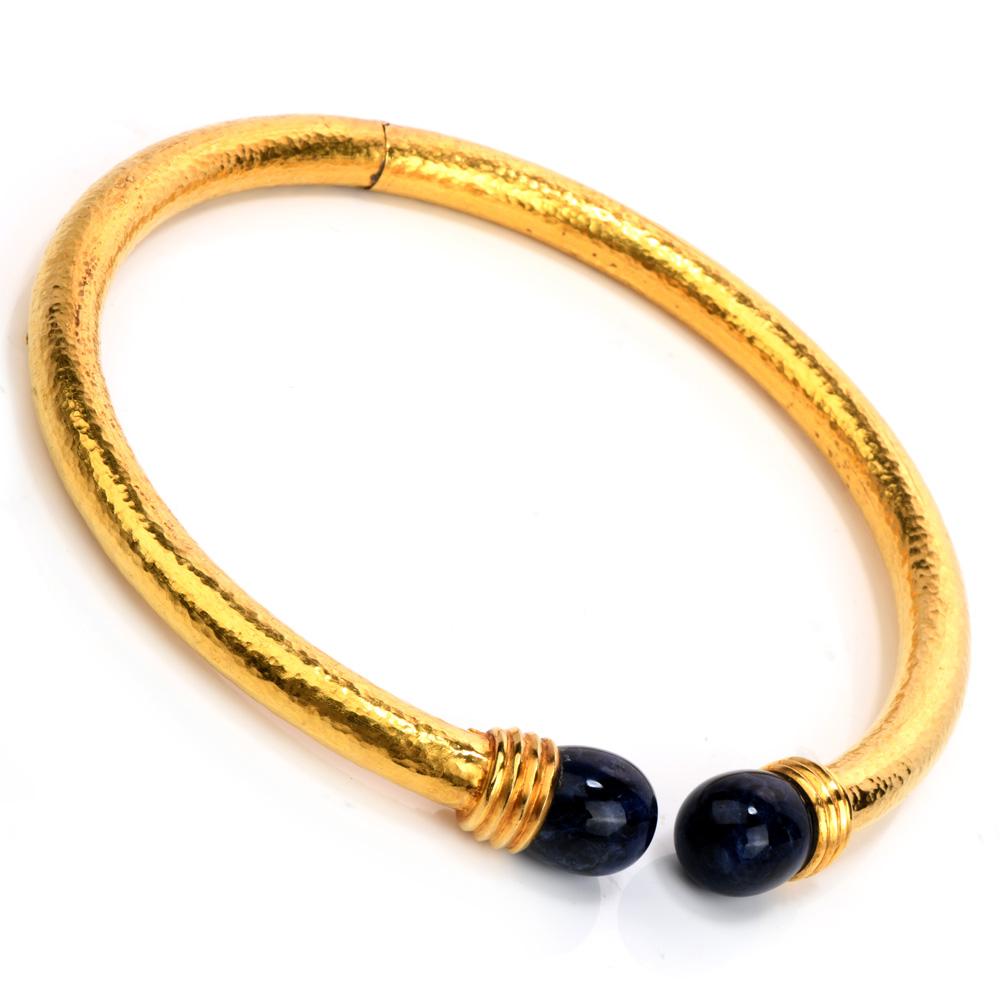 Feel immaculate and strong with this stunning Antique LALAOUNIS Sodalite 22K Gold Textured Collar Necklace!  This necklace is crafted is quality 22 karat yellow gold with a hammered texture.  It has a hinge in the back for neckline adjustment.  This