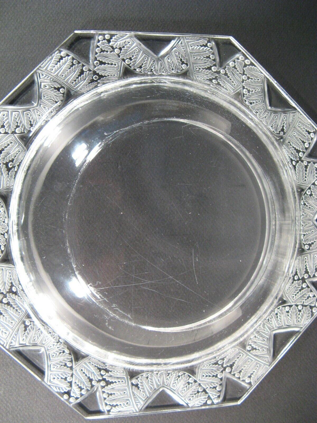 Ciotola in vetro pressato vintage Lalique 