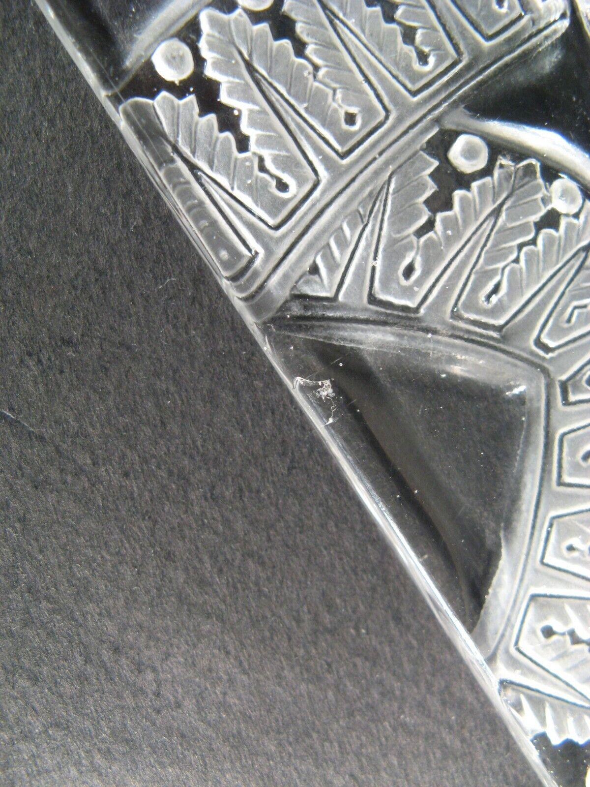 Ciotola in vetro pressato vintage Lalique 