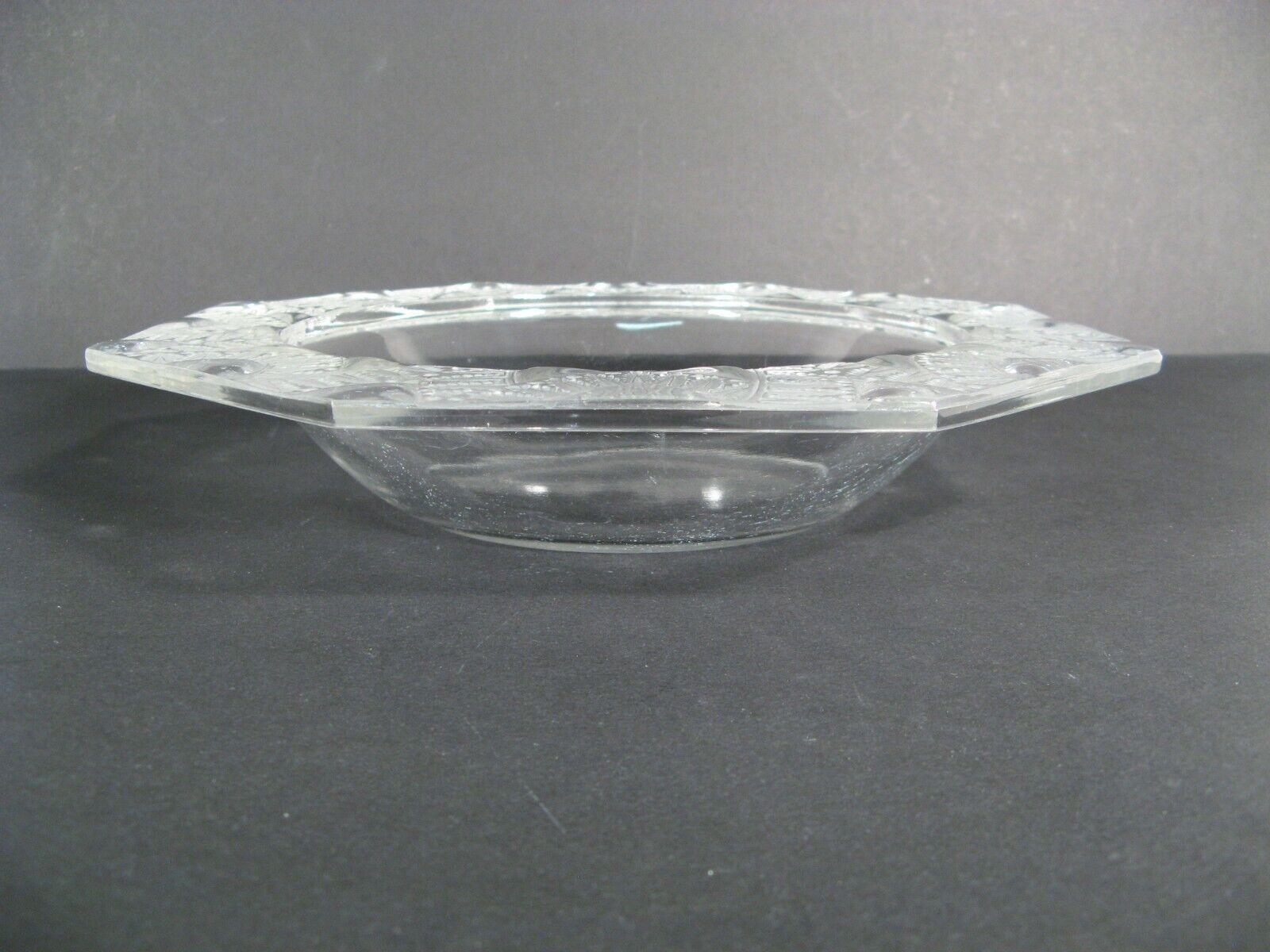 Vetro Ciotola in vetro pressato vintage Lalique 