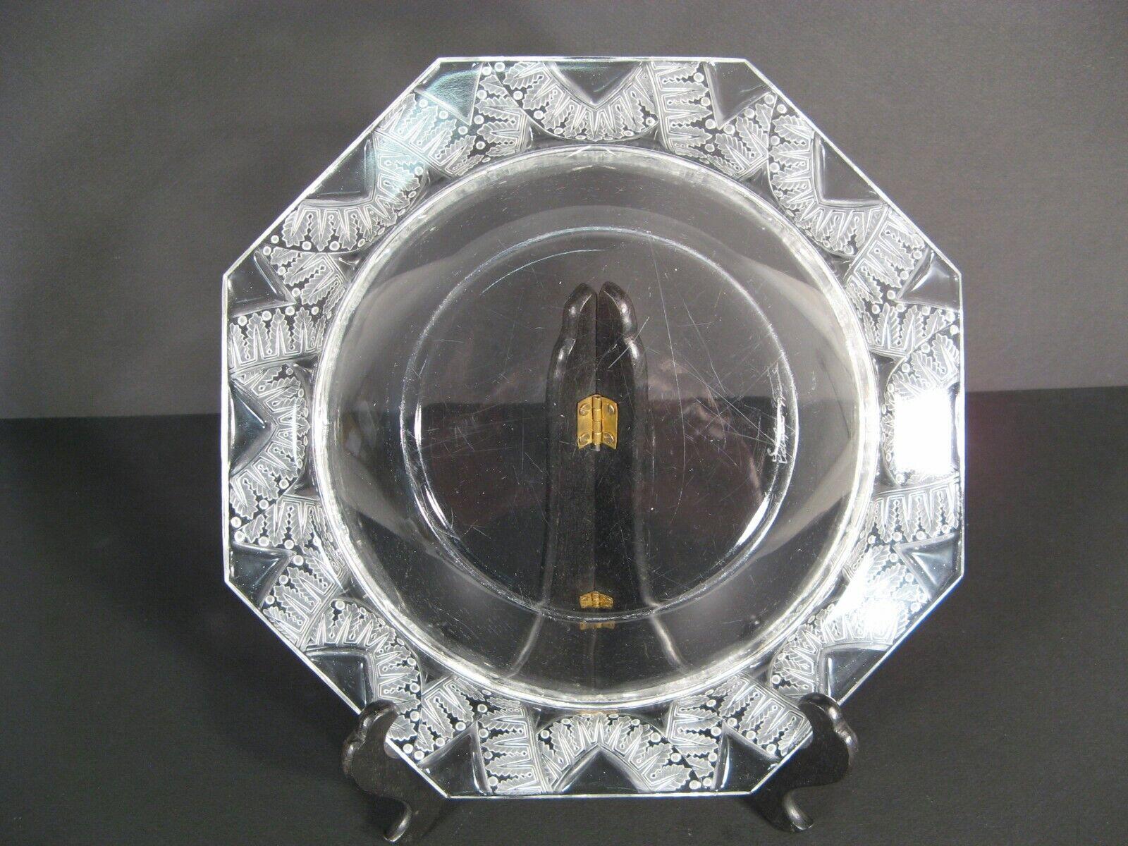 Ciotola in vetro pressato vintage Lalique 
