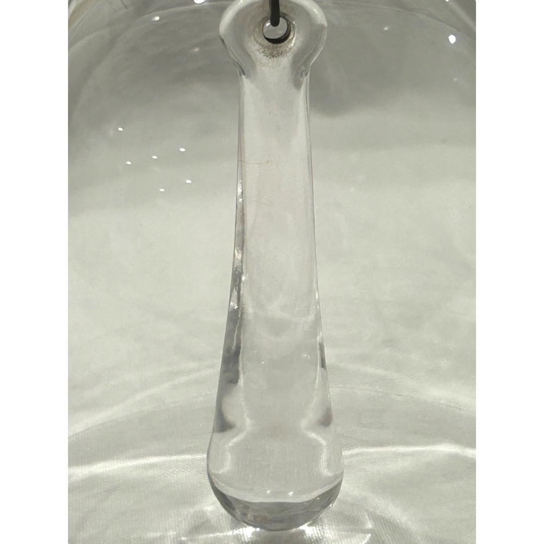 Cristal Vieille cloche en cristal Lalique avec poignée en forme de moisson givré ~ signée en vente