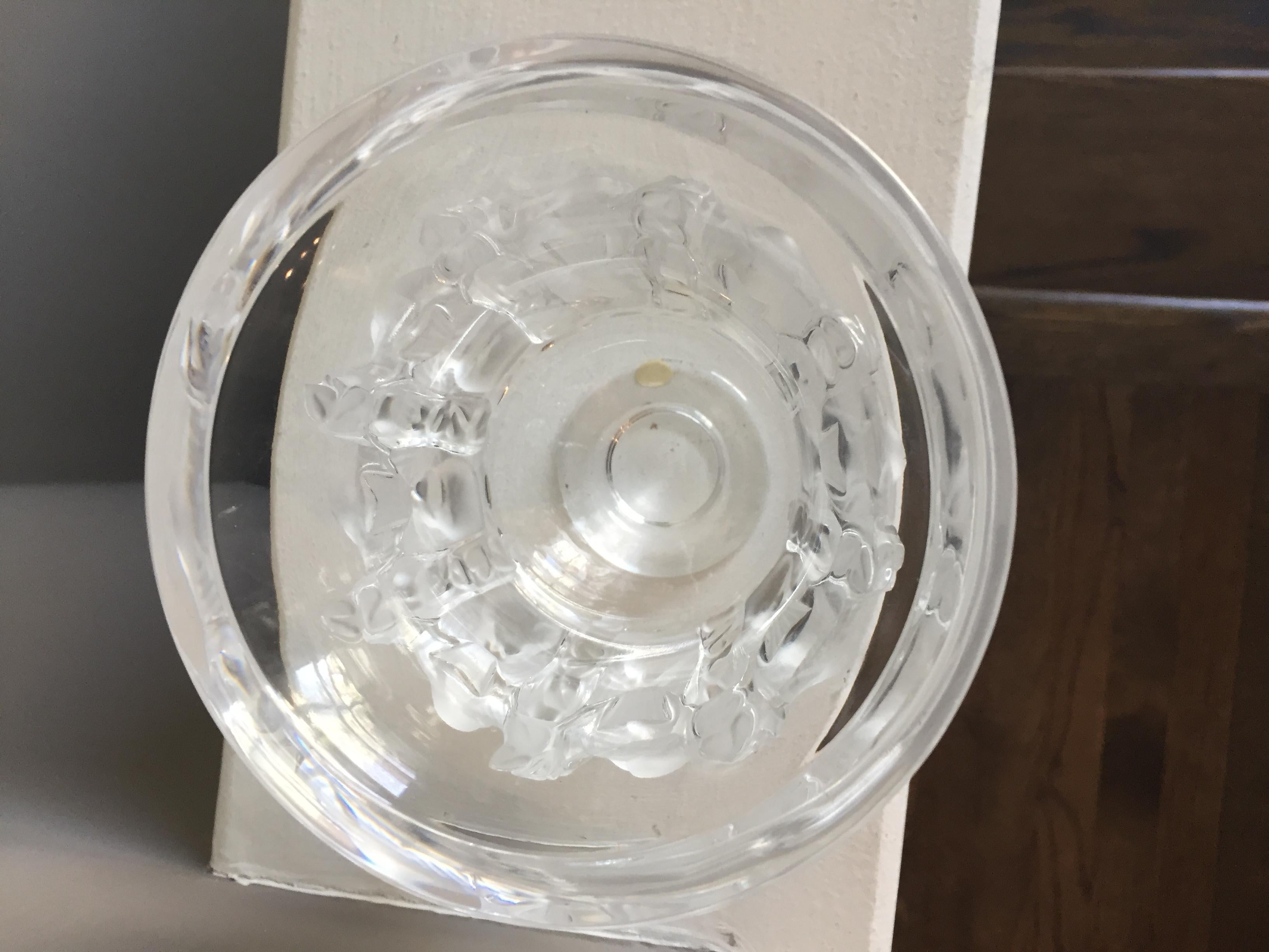 Lalique crystal, Vase Dampierre
Perfect  Mother's Day  Gift
Handmade in France.
Size: 4 9/10