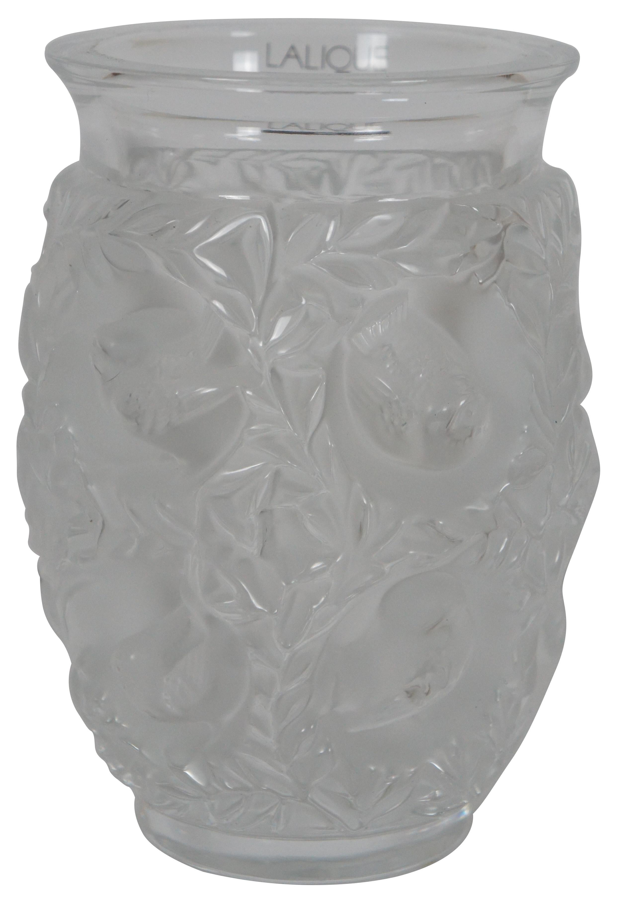 French Provincial Vintage Lalique France Bagatelle Frosted Crystal Love Birds in Foliage Vase 7