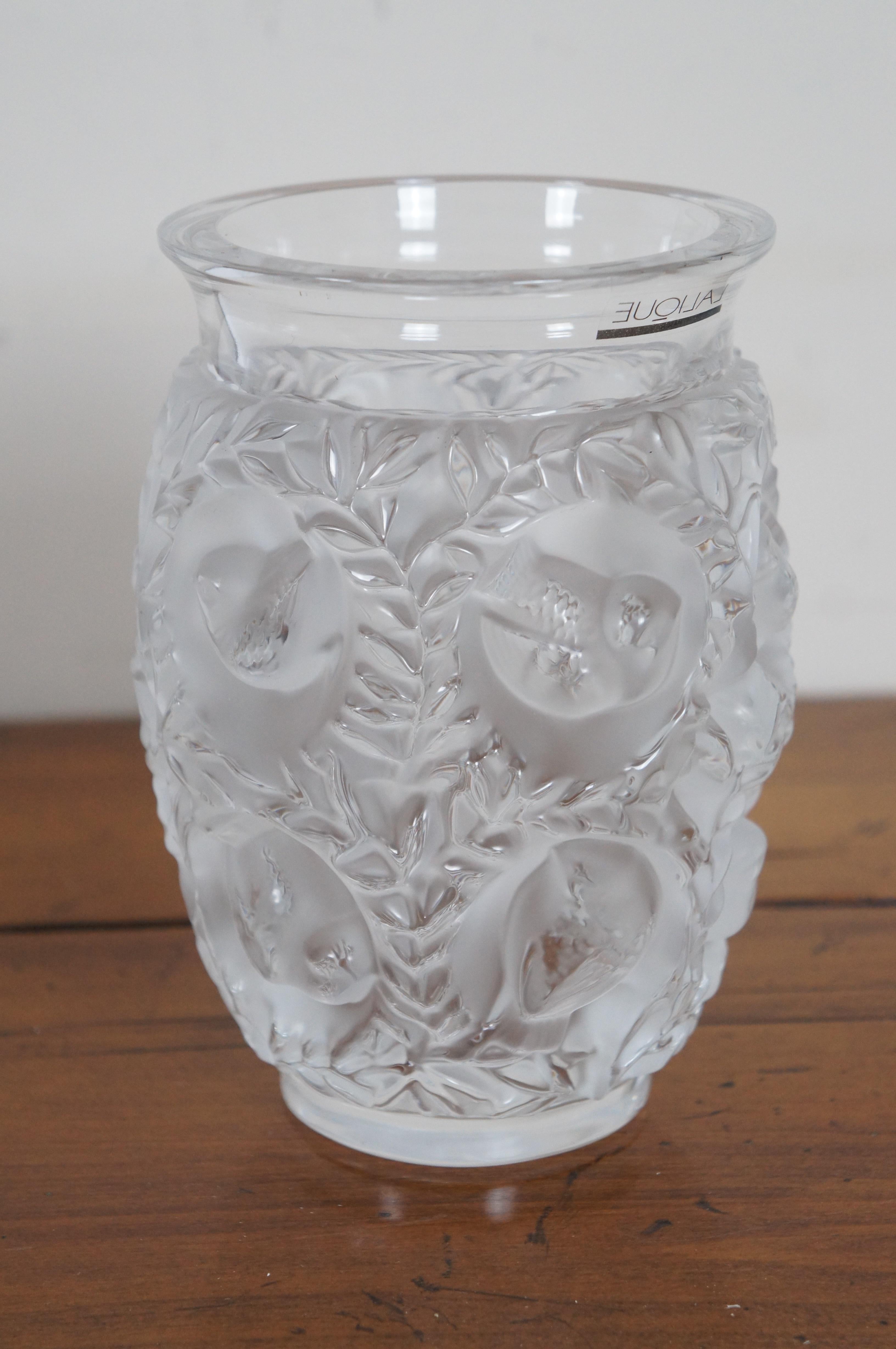 Vintage Lalique France Bagatelle Frosted Crystal Love Birds in Foliage Vase 7