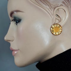 Boucles d'oreilles vintage Lalique « MUGUET » en verre ambré sculpté en forme de fleur, à clipser