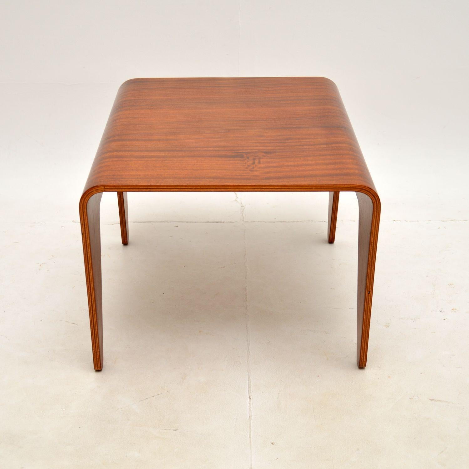 Vintage Laminated Plywood Side Table by Marcel Breuer for Isokon In Good Condition For Sale In London, GB