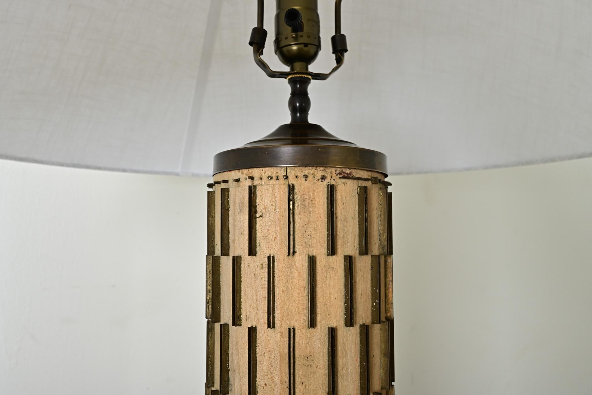 20ième siècle Lampe vintage fabriquée à partir d'un rouleau encreur de papier peint en vente