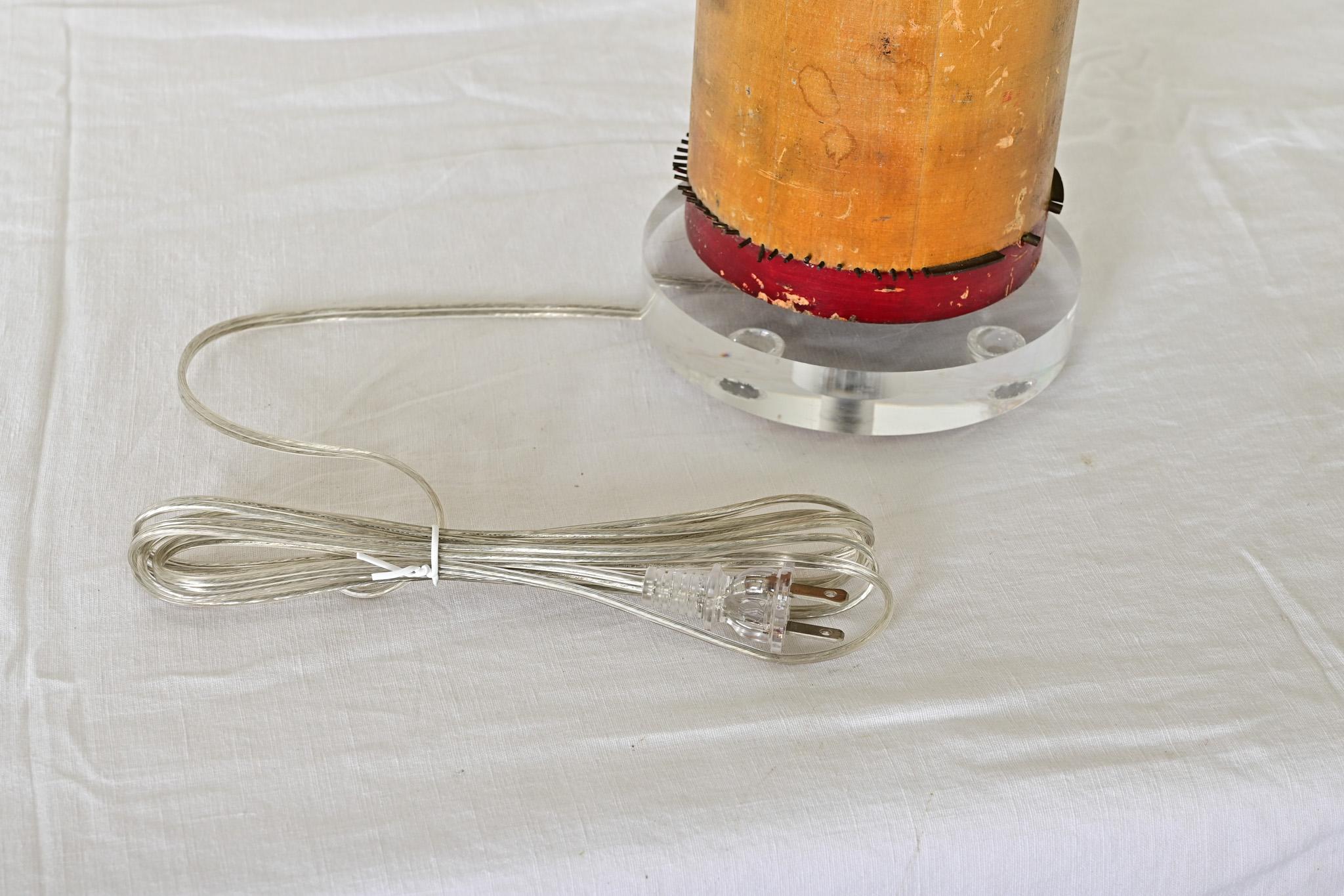 20ième siècle Lampe vintage fabriquée à partir d'un rouleau encreur de papier peint en vente