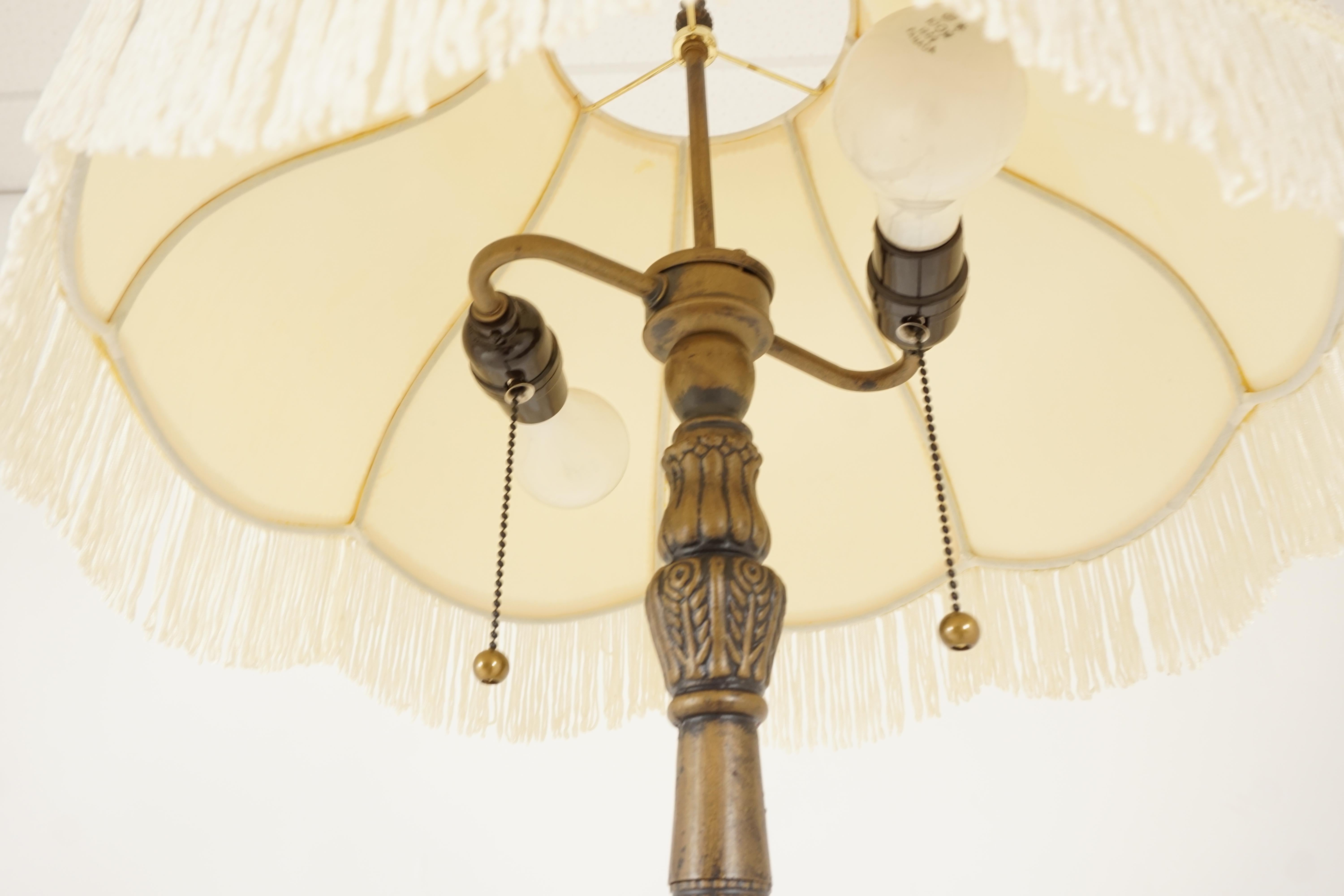 Canadien Lampadaire et forme vintage, lampe sur pied en métal, Canada 1930, B2102