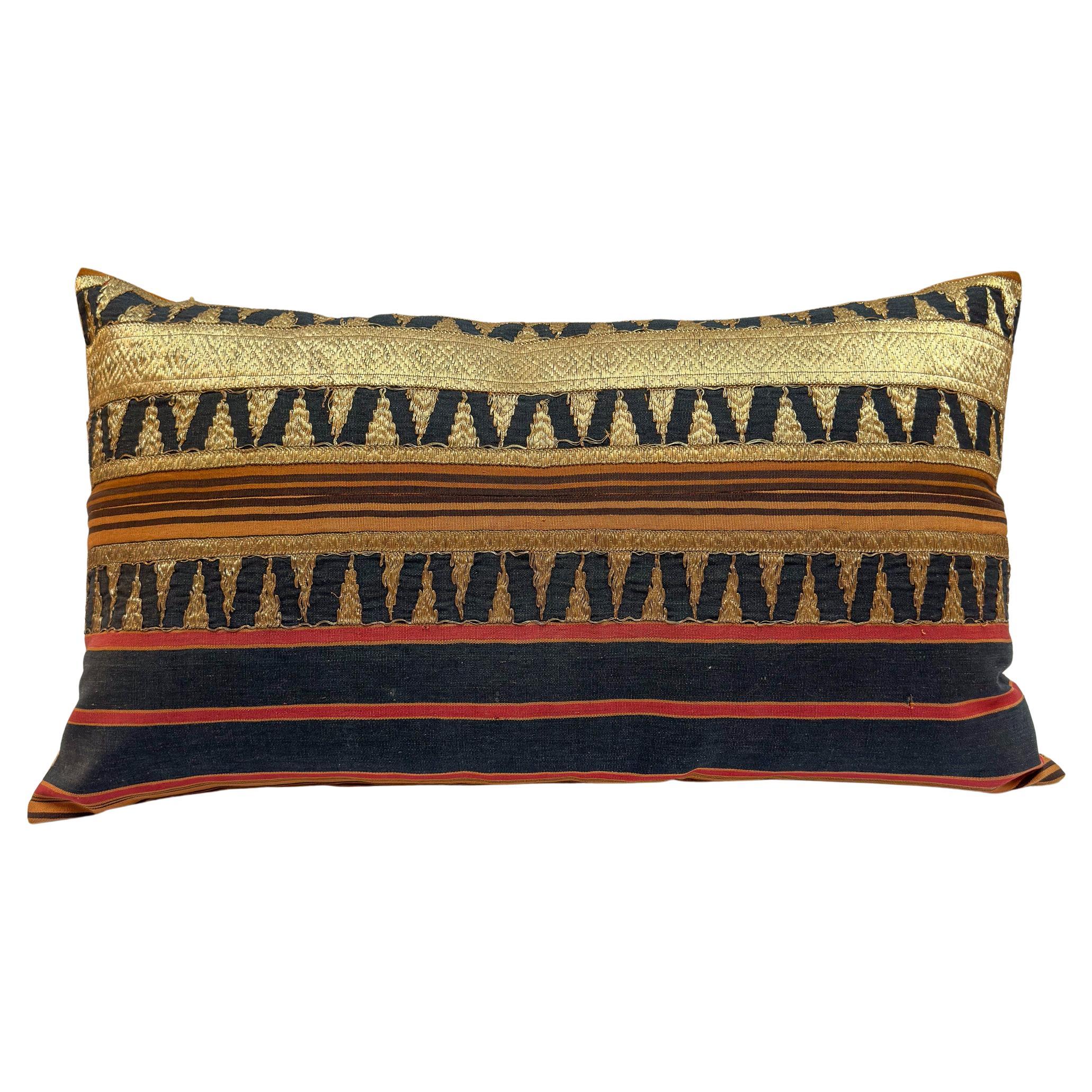 Vintage Lampung Pillow Cover in vendita