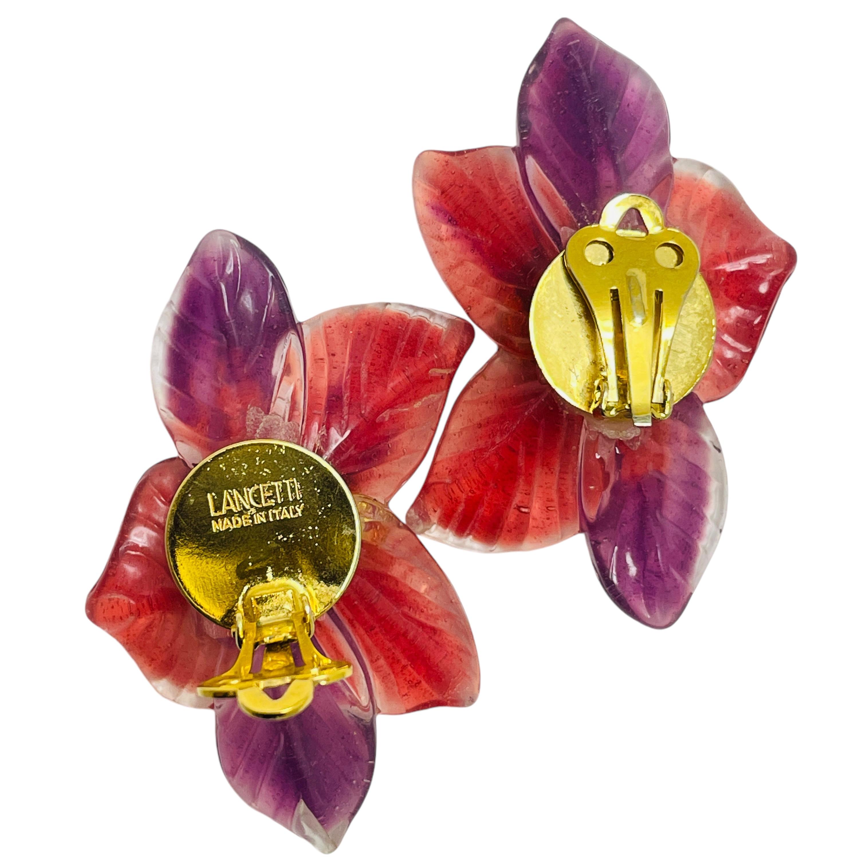 Vintage LANCETTI made in ITALY signed gold flowers designer clip on earrings In Good Condition For Sale In Palos Hills, IL