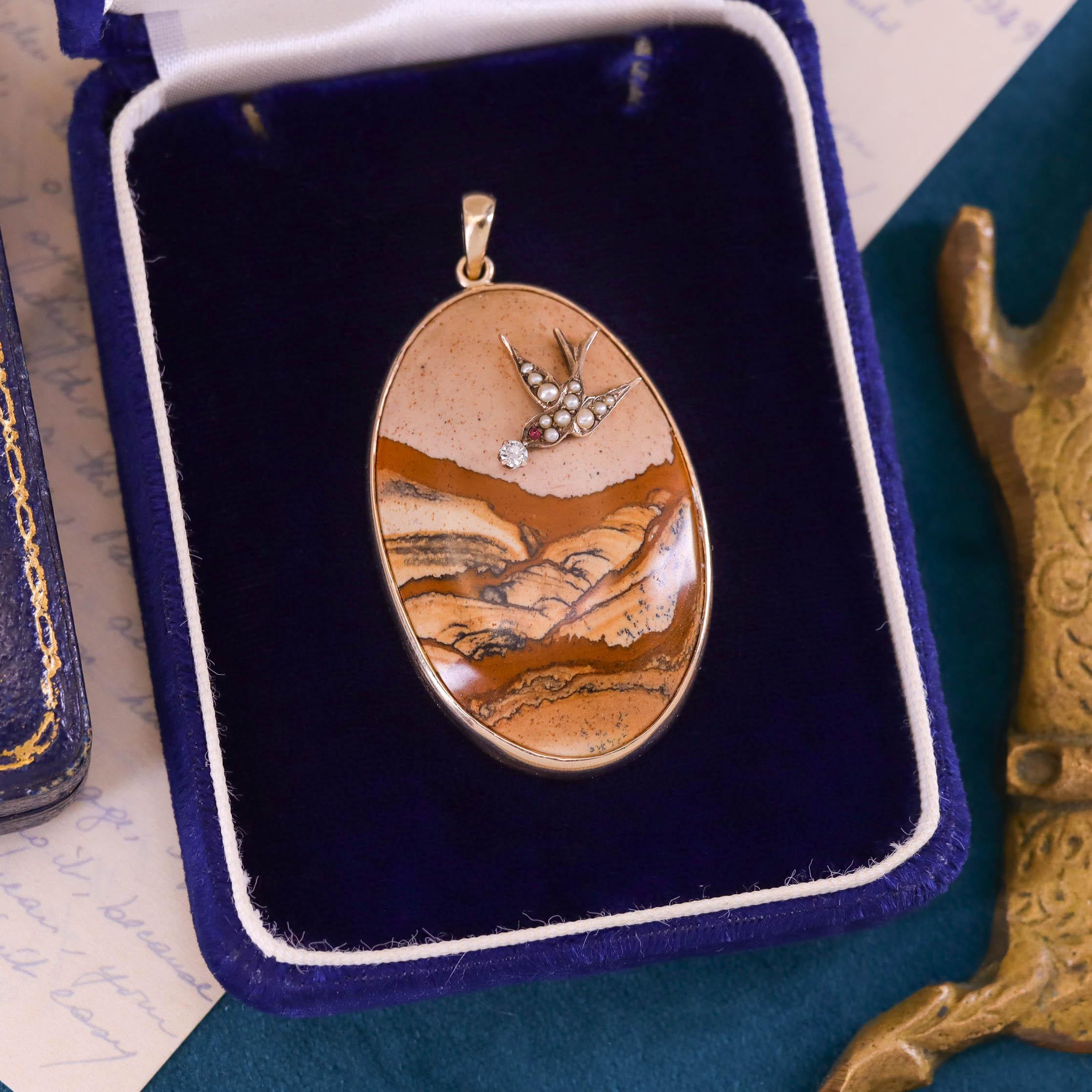 Pendentif paysage vintage en grès en vente 1