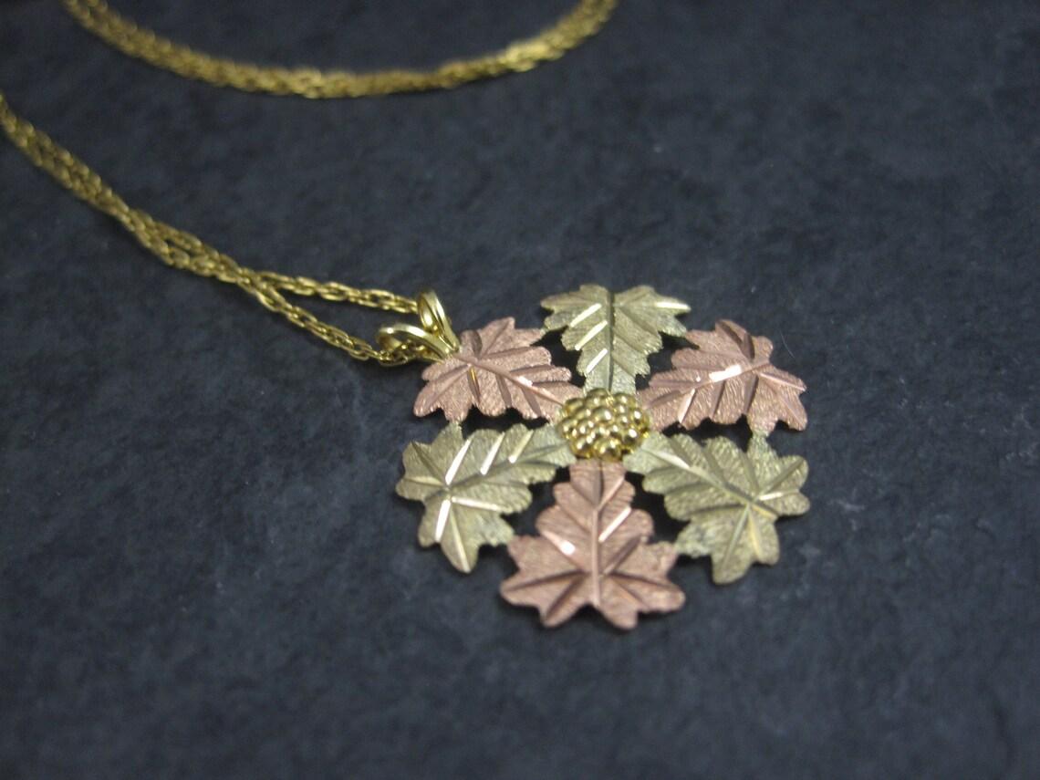 Collana con ciondolo d'oro Landstroms 10K Black Hille d'epoca in vendita 2