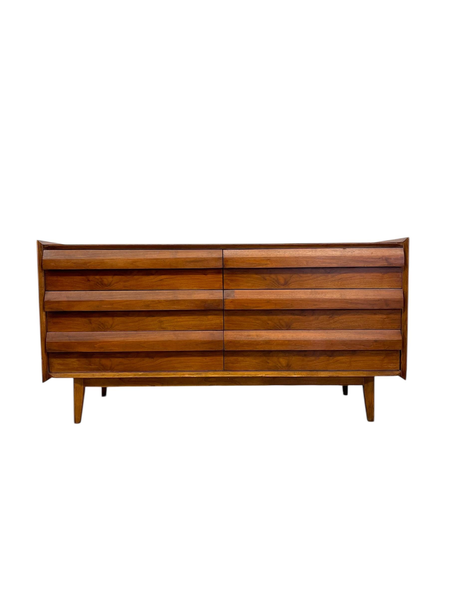 Mid-Century Modern Vintage Lane s Edition Modern à 6 tiroirs en vente