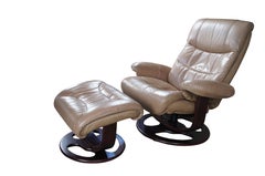 Vintage Lane Furniture Piel Cuir Stressless Recliner Lounge Chair Ottoman