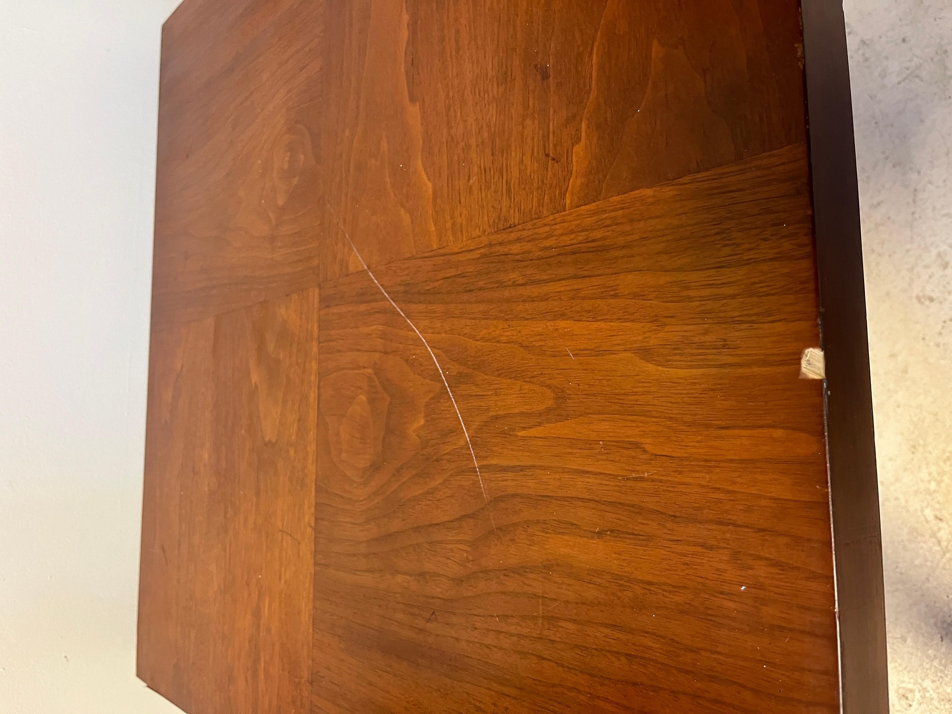 Americano Tavolino Vintage Lane's Parsons ... Tavolino MCM, impiallacciato Wood in vendita