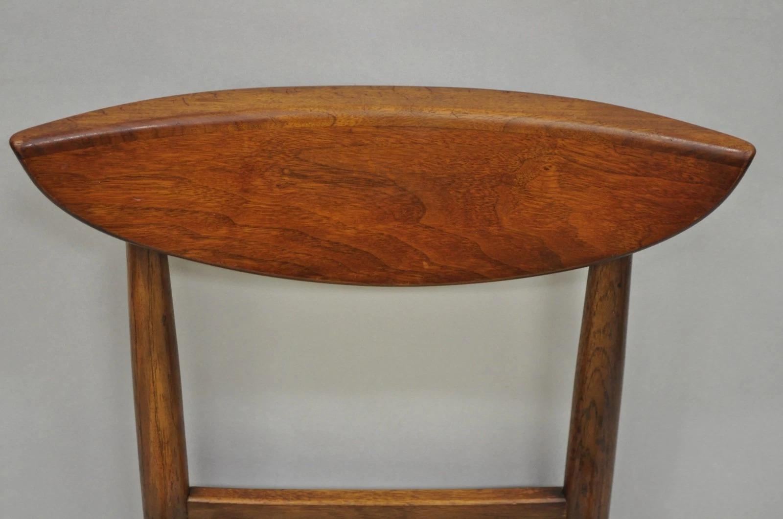 Silla auxiliar de comedor Vintage Lane Perception Mid Century Modern Nogal Moderno de mediados de siglo en venta