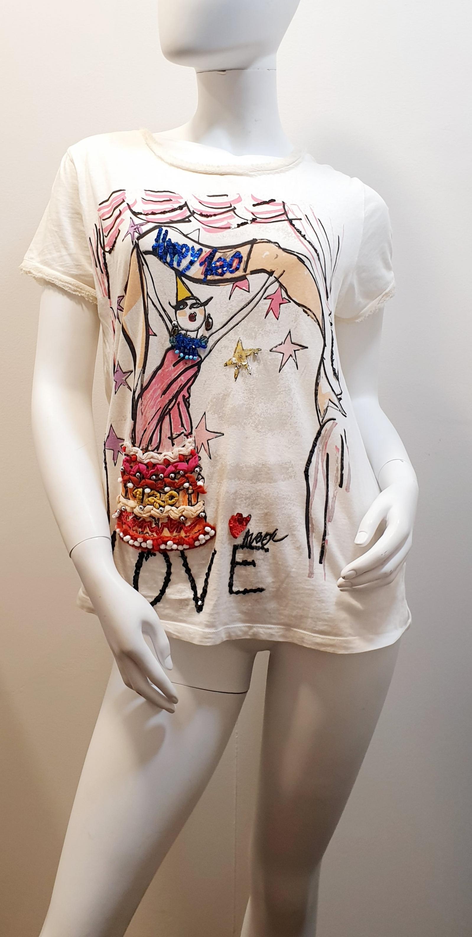 Iconic Lanvin 100 year anniversary limited edition t-shirt 
100% cotton
Size M

The Parisian house of Lanvin was created by Jeanne Lanvin and became one of the most influential design houses of the early Twentieth Century. The Lanvin look of
