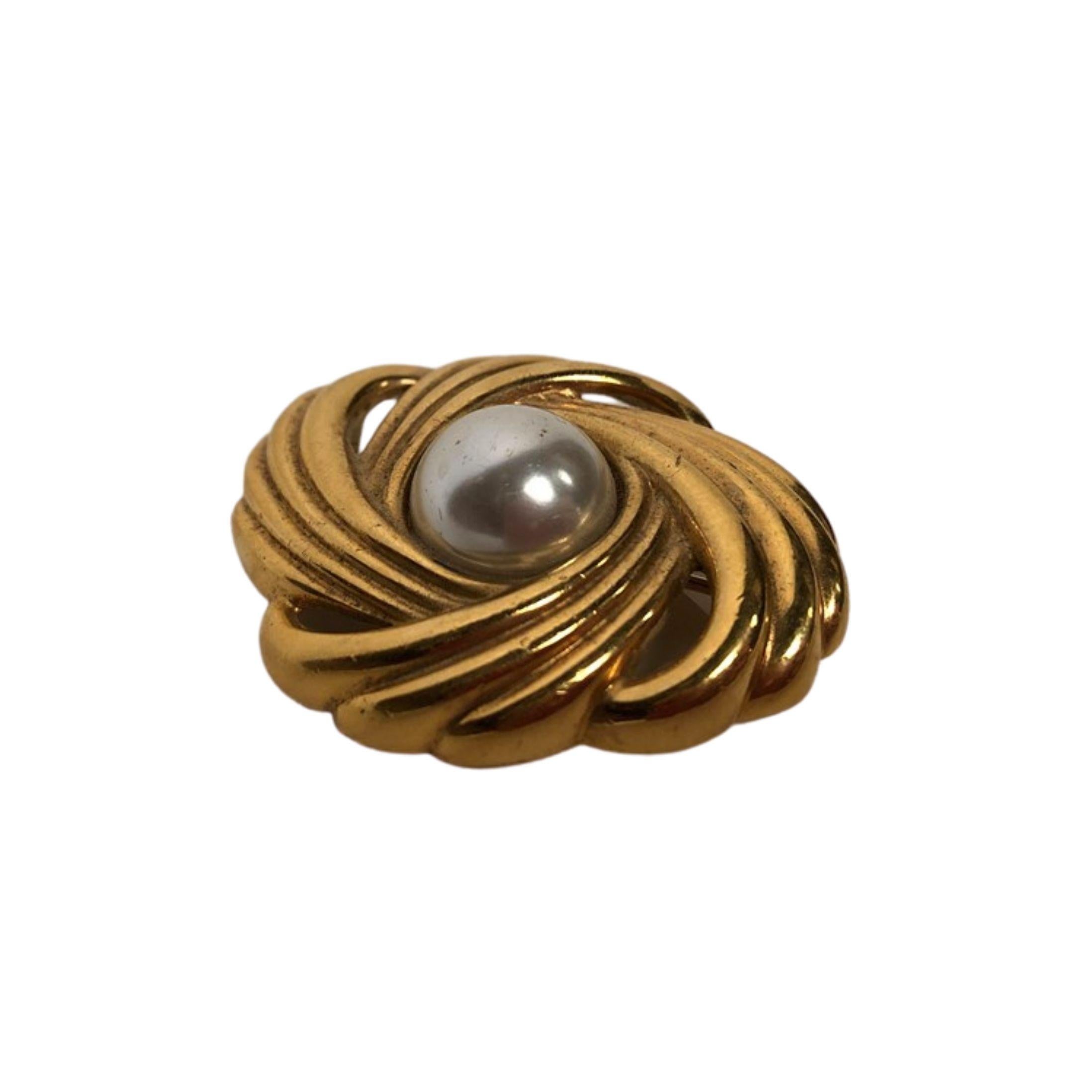 Vintage LANVIN Germany gold toned metal pin brooch with faux pearl centre.