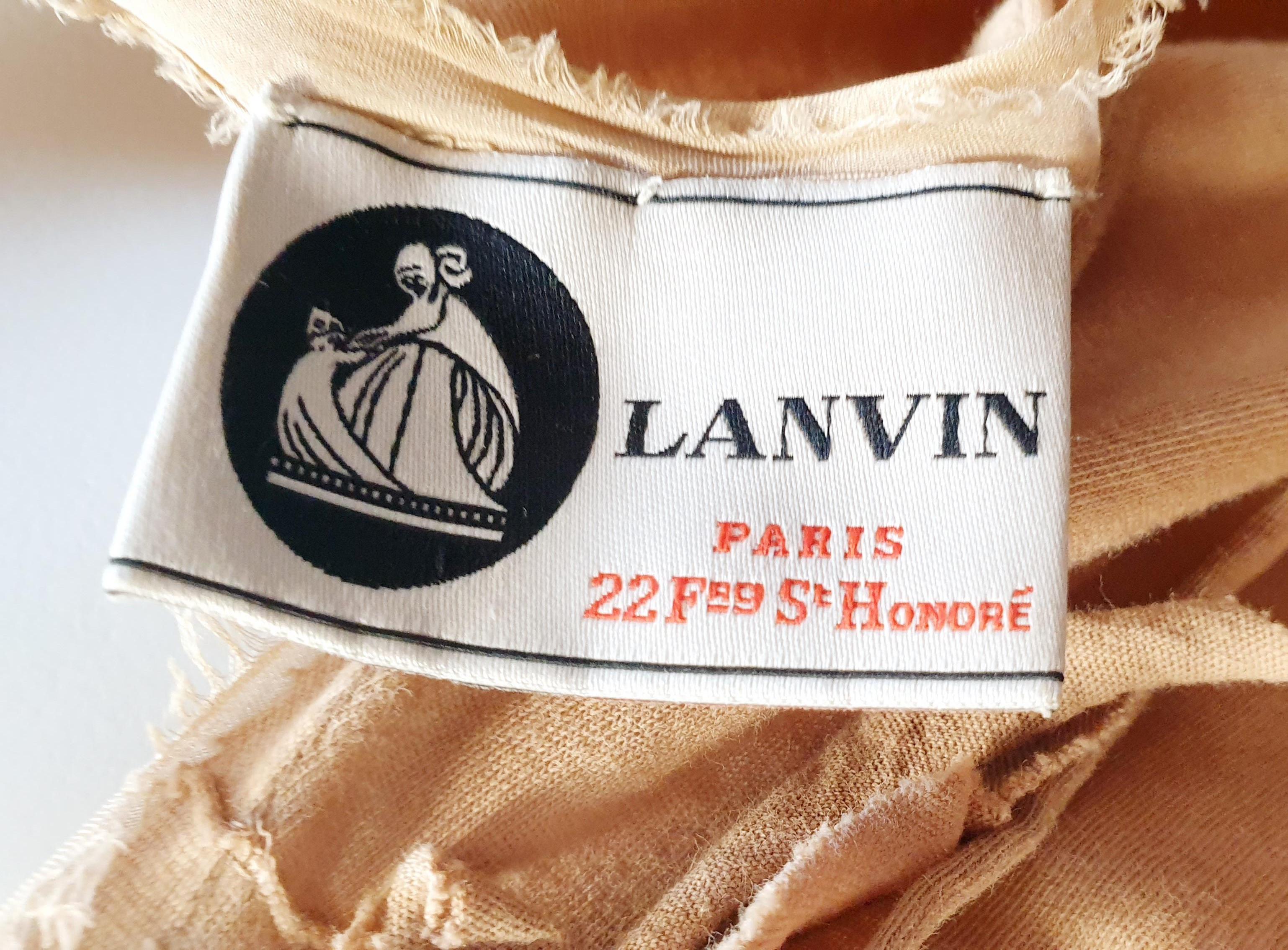 Women's or Men's Vintage Lanvin brown T-shirt with puff sleeves For Sale