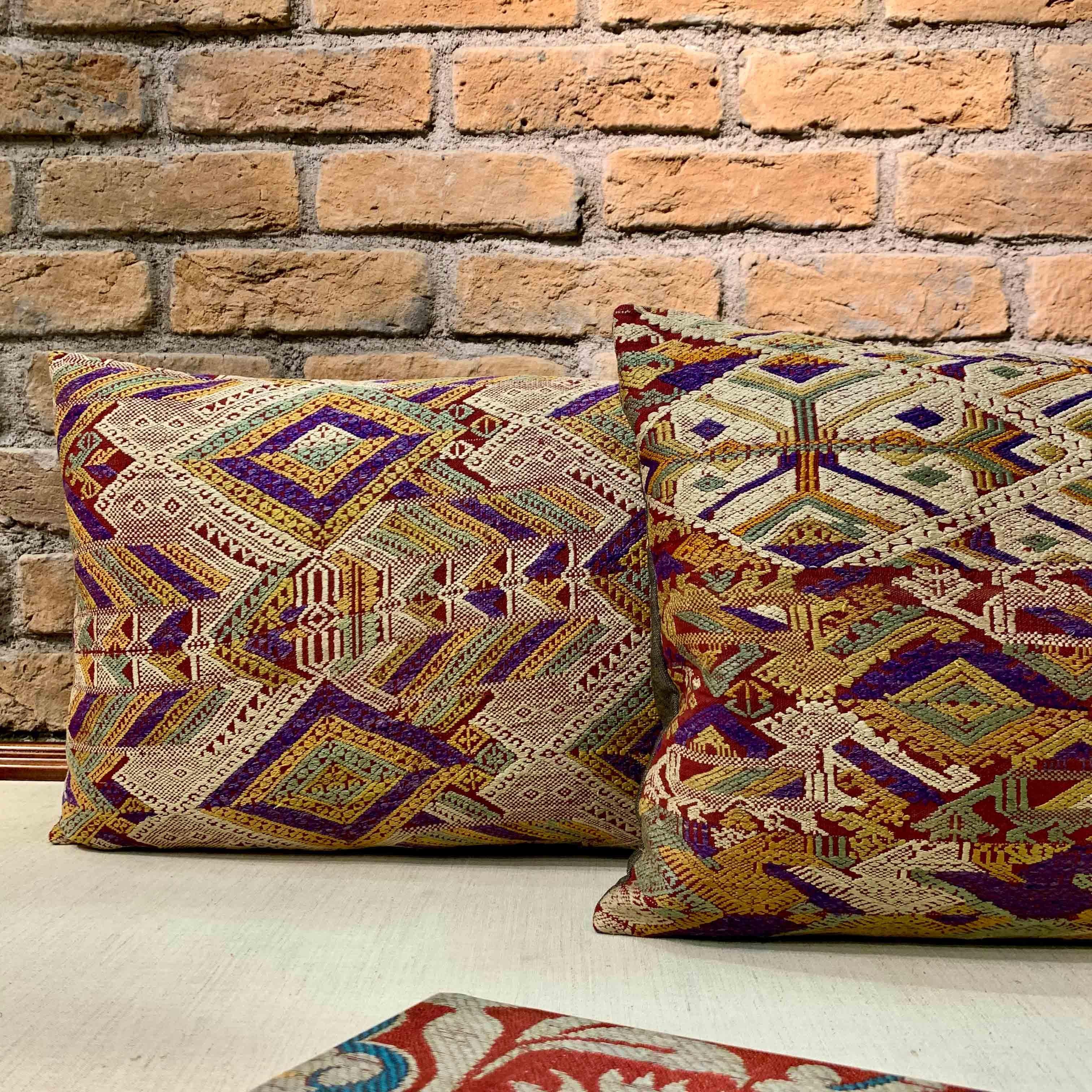 Copricuscini laotiani vintage (coppia) in vendita 2