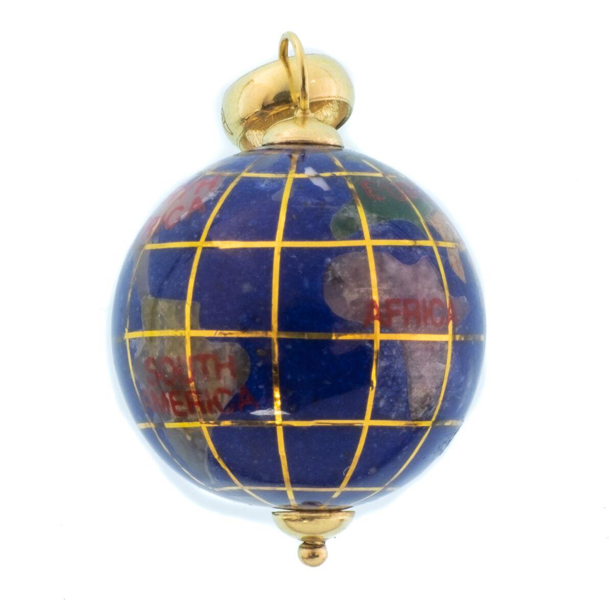 Vintage Lapis and 18 Karat Yellow Gold Globe Charm In Excellent Condition In New York, NY