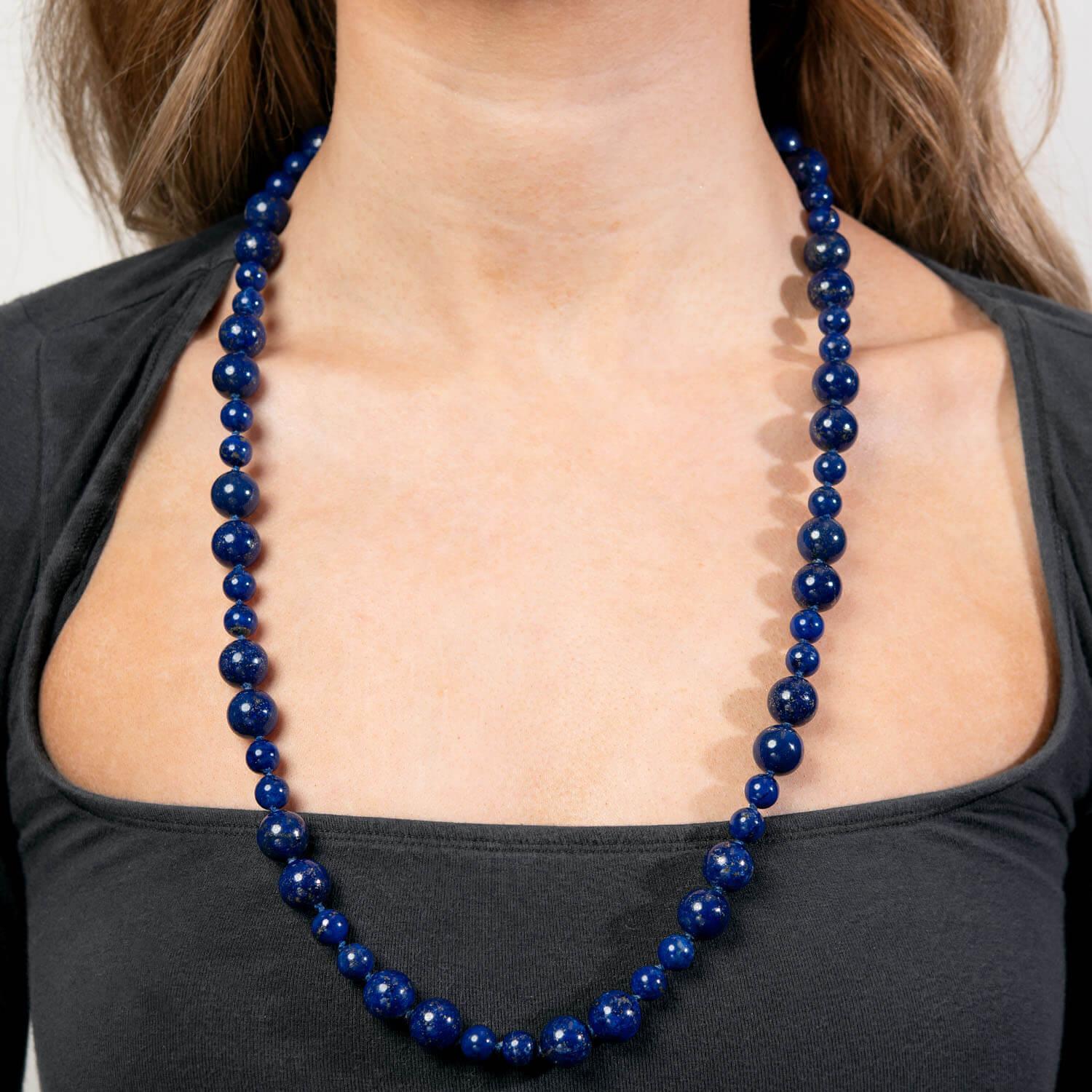 Perlina Collana di perle di lapis vintage da 28 pollici in vendita