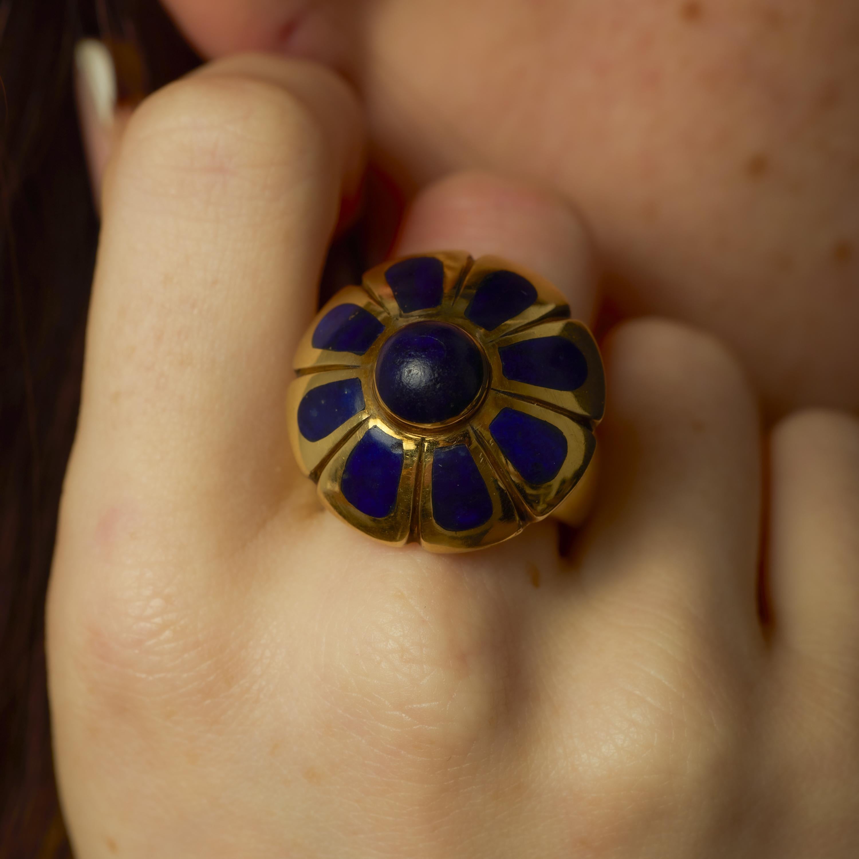 Moderno Anello cocktail d'epoca con lapislazzuli e smalto in oro giallo 18k e 14k in vendita