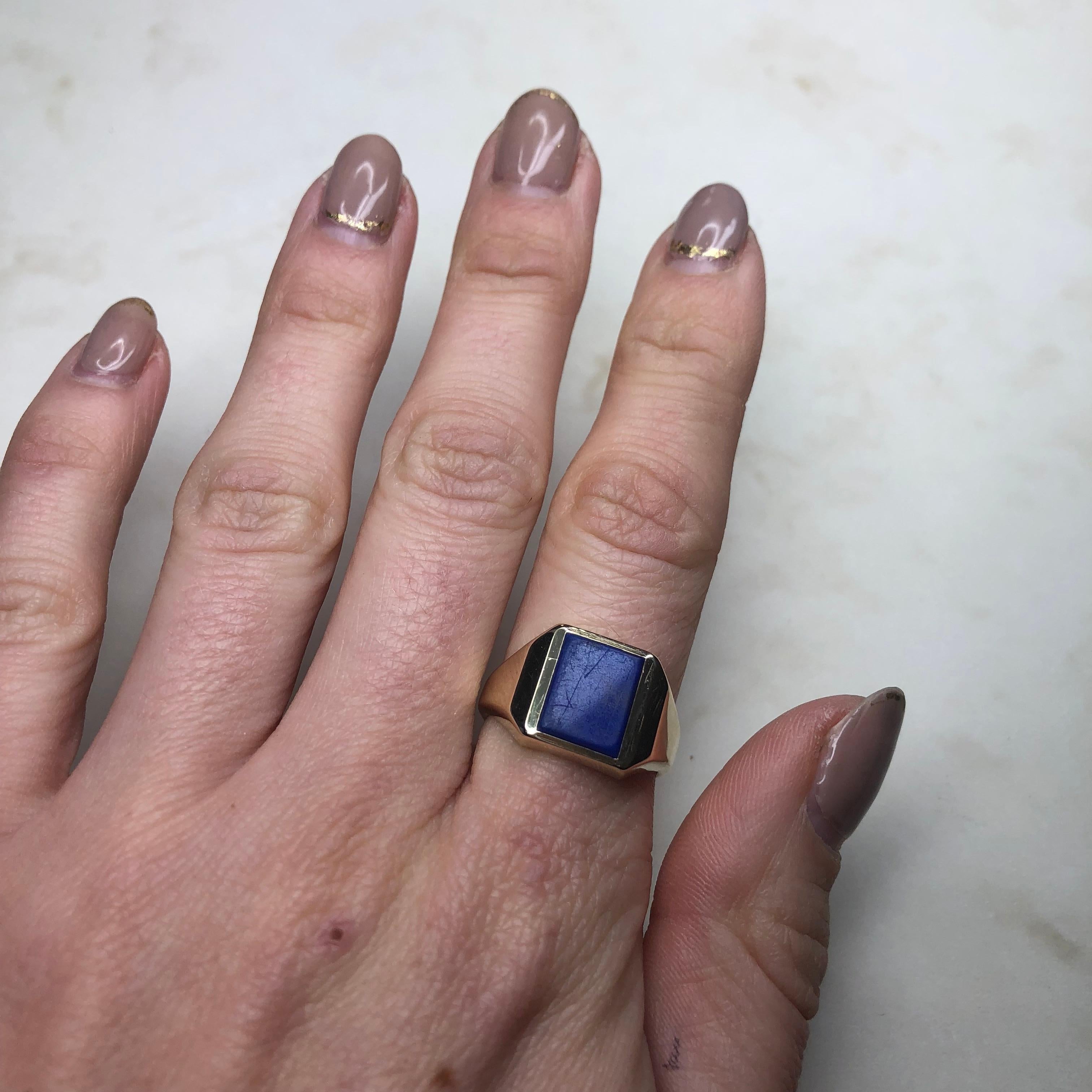 Vintage Lapis Lazuli an 9 Carat Gold Signet Ring 1