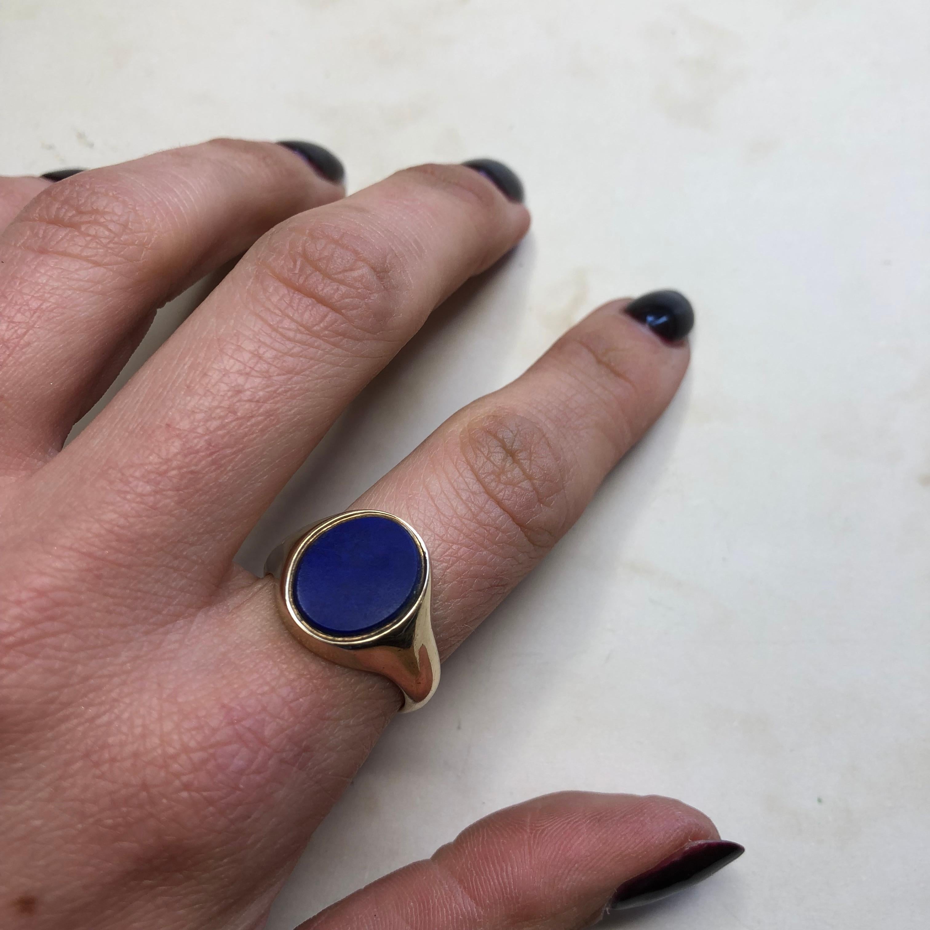 Vintage Lapis Lazuli an 9 Carat Gold Signet Ring 3