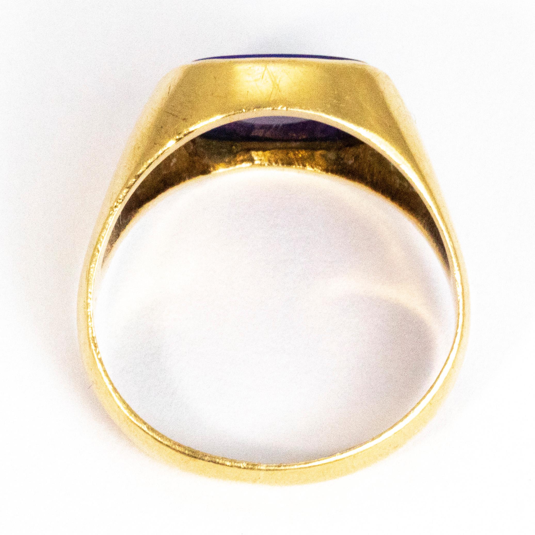 Vintage Lapis Lazuli and 14 Carat Gold Signet Ring In Good Condition In Chipping Campden, GB