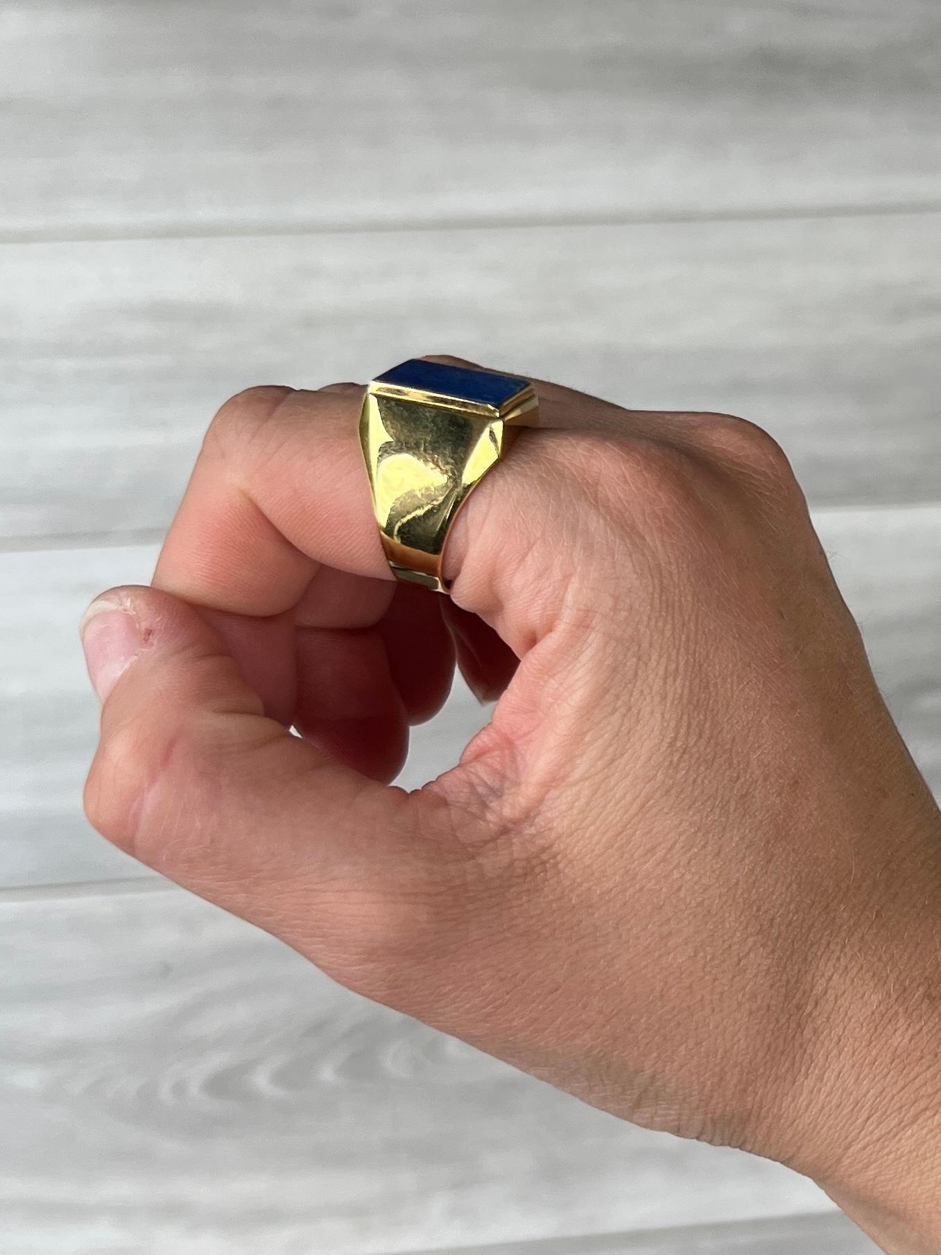 The lapis stone in this ring is beautiful and bright. The smooth cut of the stone goes perfectly with the chunky  gold ring. Modelled in 18 carat gold. 

Ring Size: S or 9
Stone Dimensions: 14x12mm

Weight: 10.5g