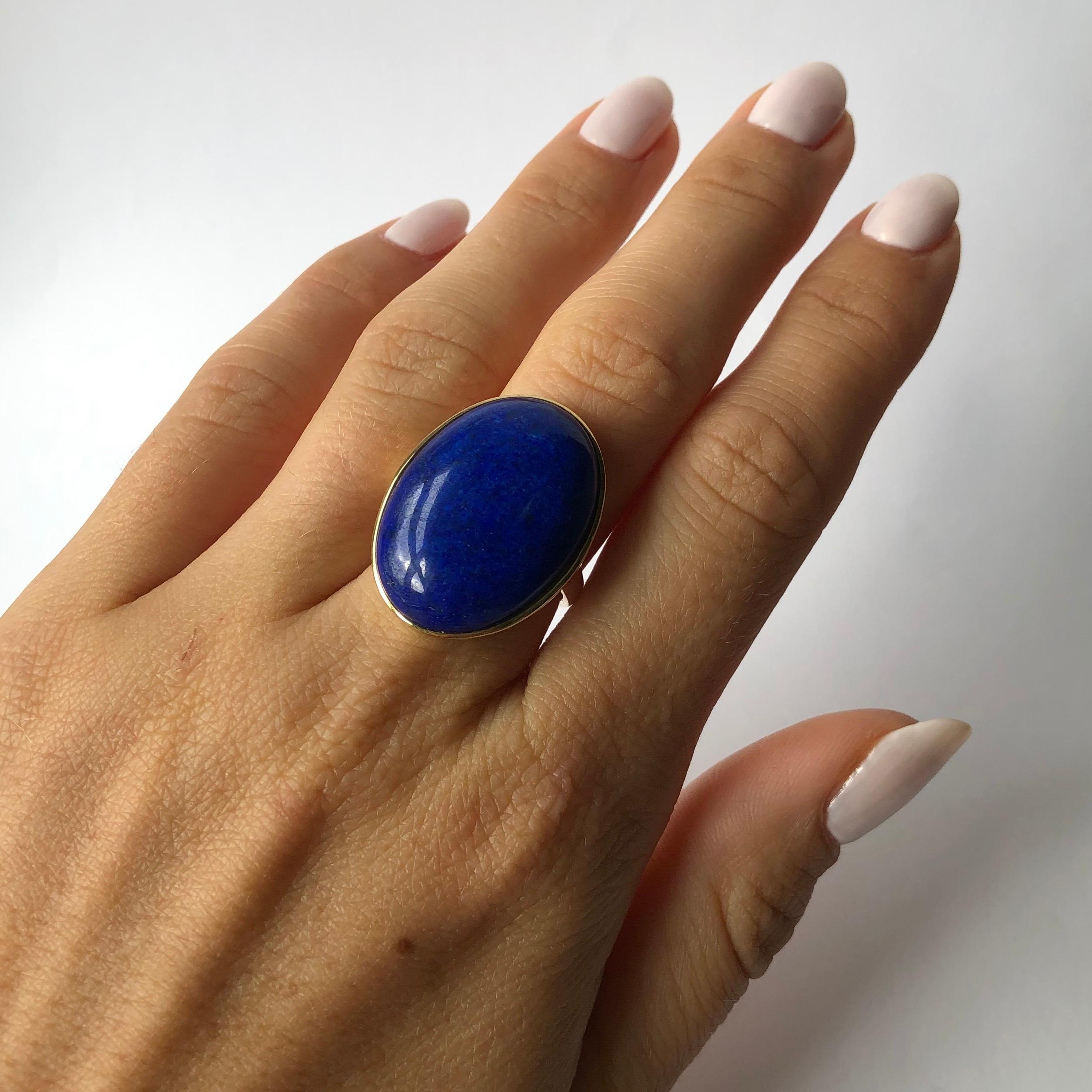 Vintage Lapis Lazuli and 9 Carat Gold Cocktail Ring In Good Condition In Chipping Campden, GB