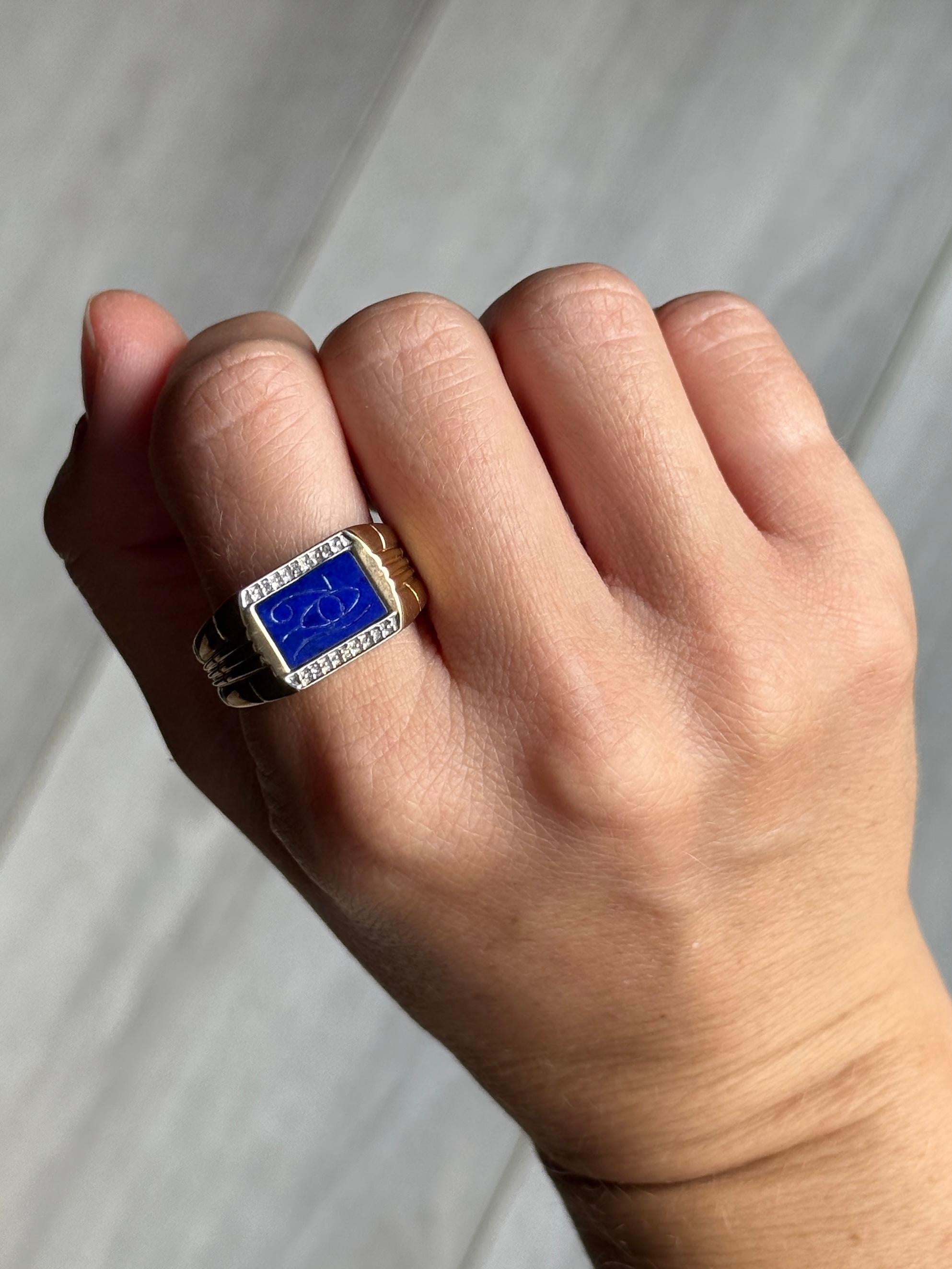 Siegelring aus Lapislazuli und 9 Karat Gold für Damen oder Herren im Angebot