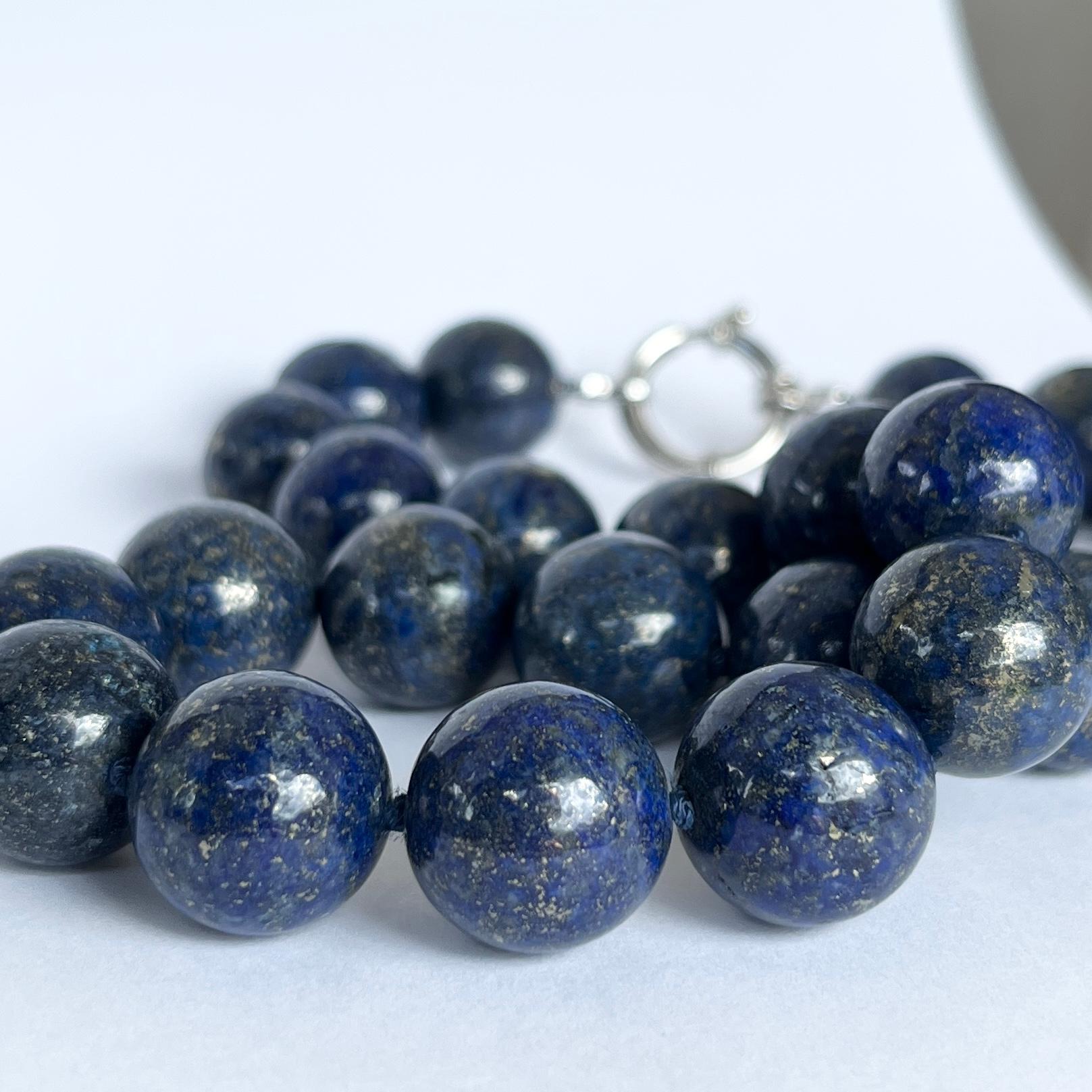 Cabochon Vintage Lapis Lazuli Beaded Necklace
