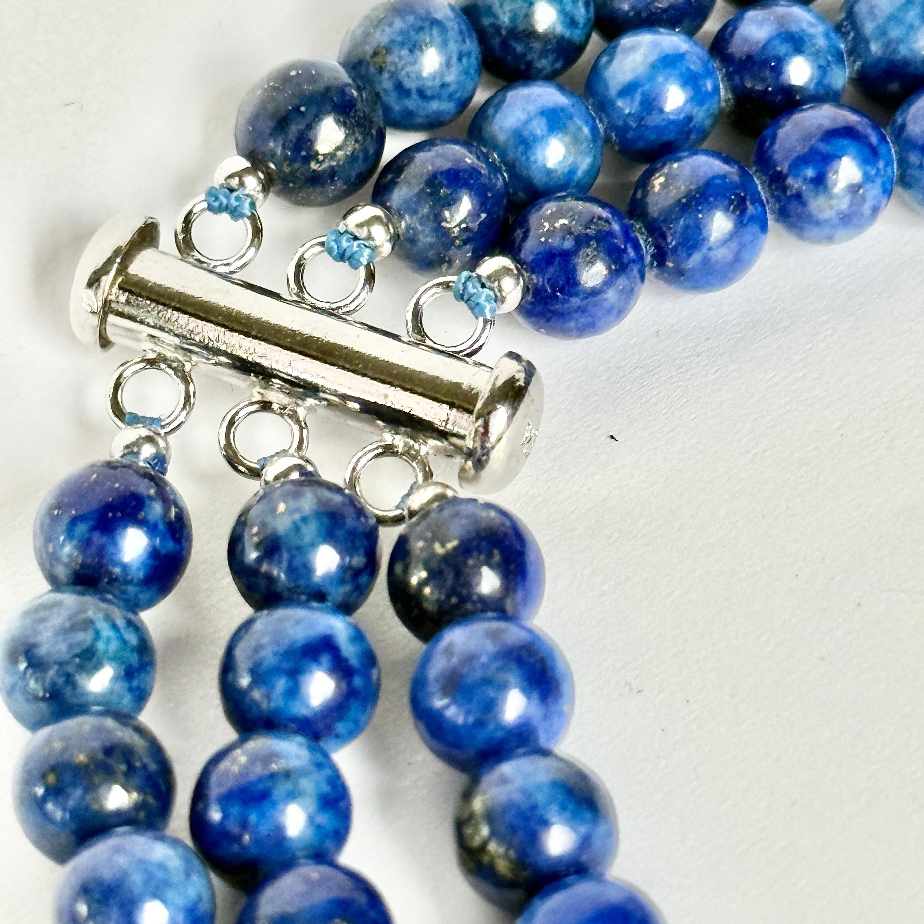 Vintage Lapis Lazuli Beaded Necklace In Good Condition For Sale In Chipping Campden, GB