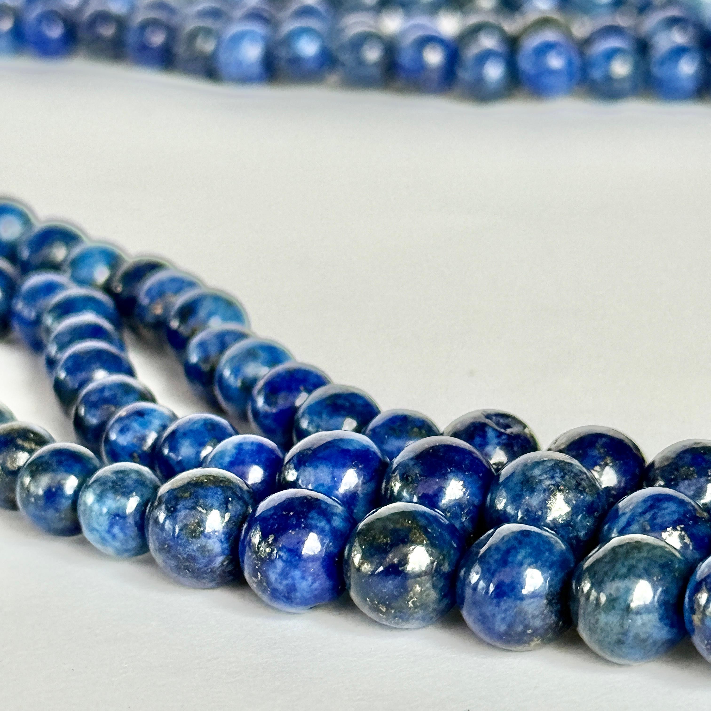 Women's or Men's Vintage Lapis Lazuli Beaded Necklace For Sale
