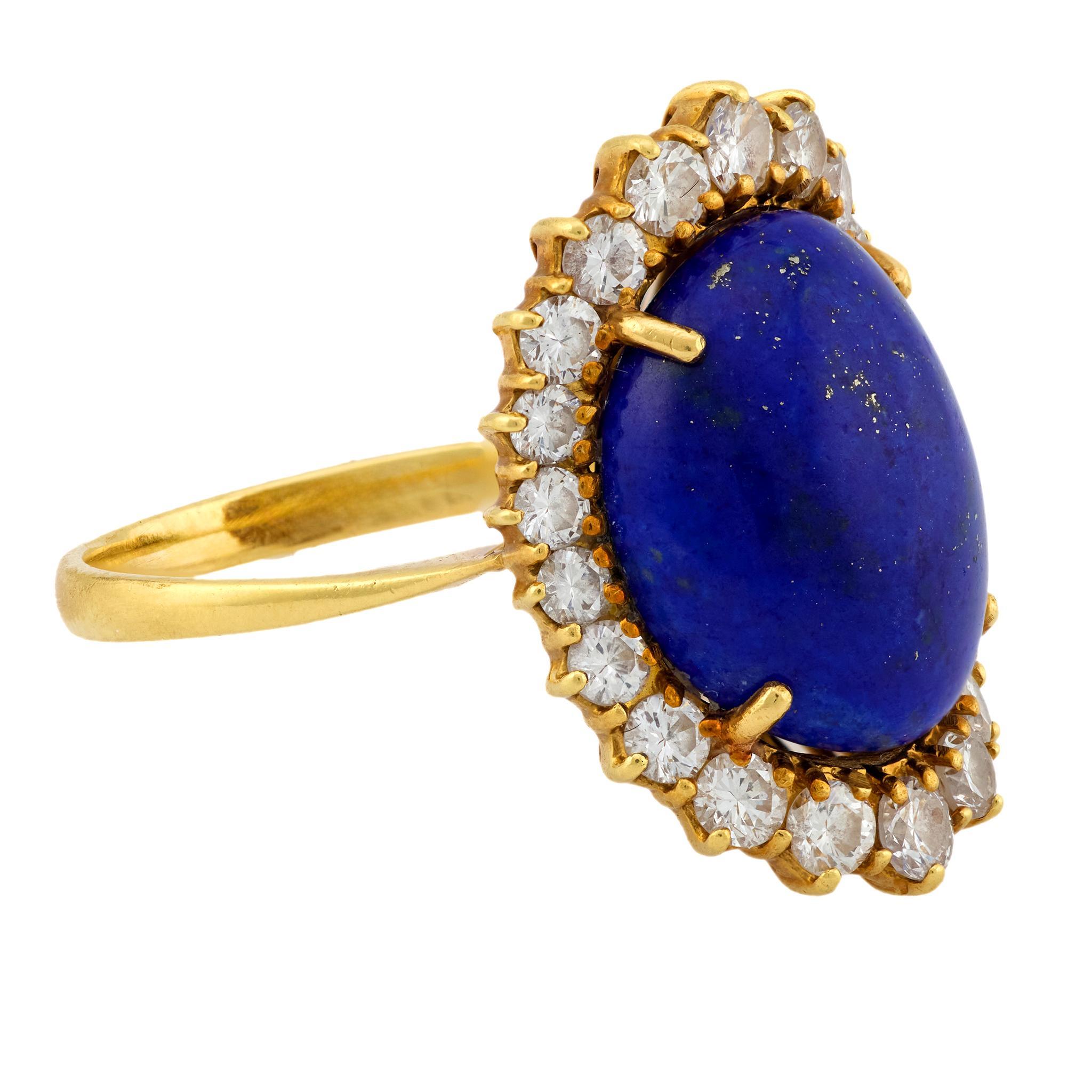 Moderno Anello cocktail vintage in lapislazzuli e diamanti in oro giallo 18 carati in vendita