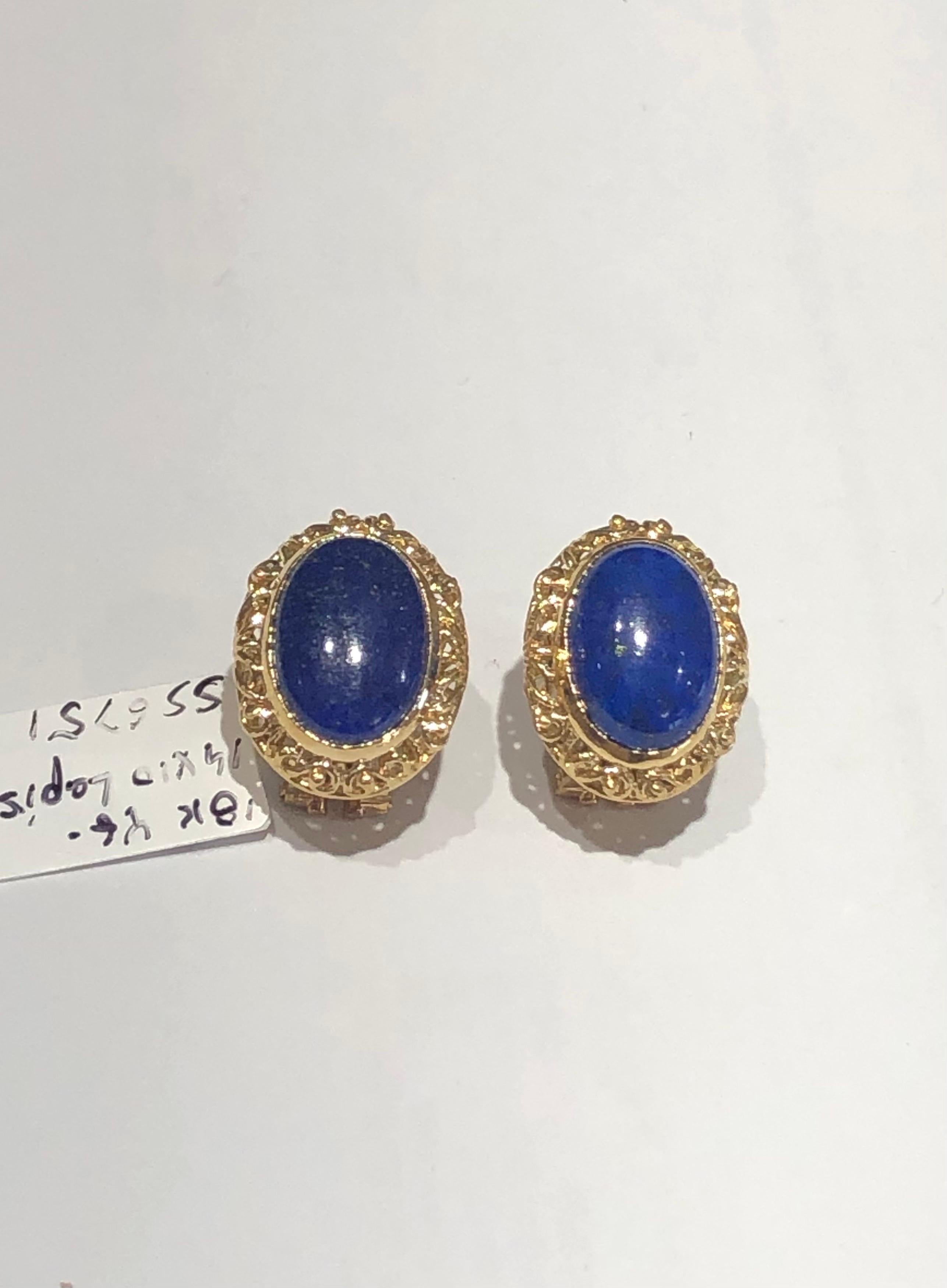 Boucles d'oreilles vintage en or jaune 18 carats et lapis-lazuli en vente 2