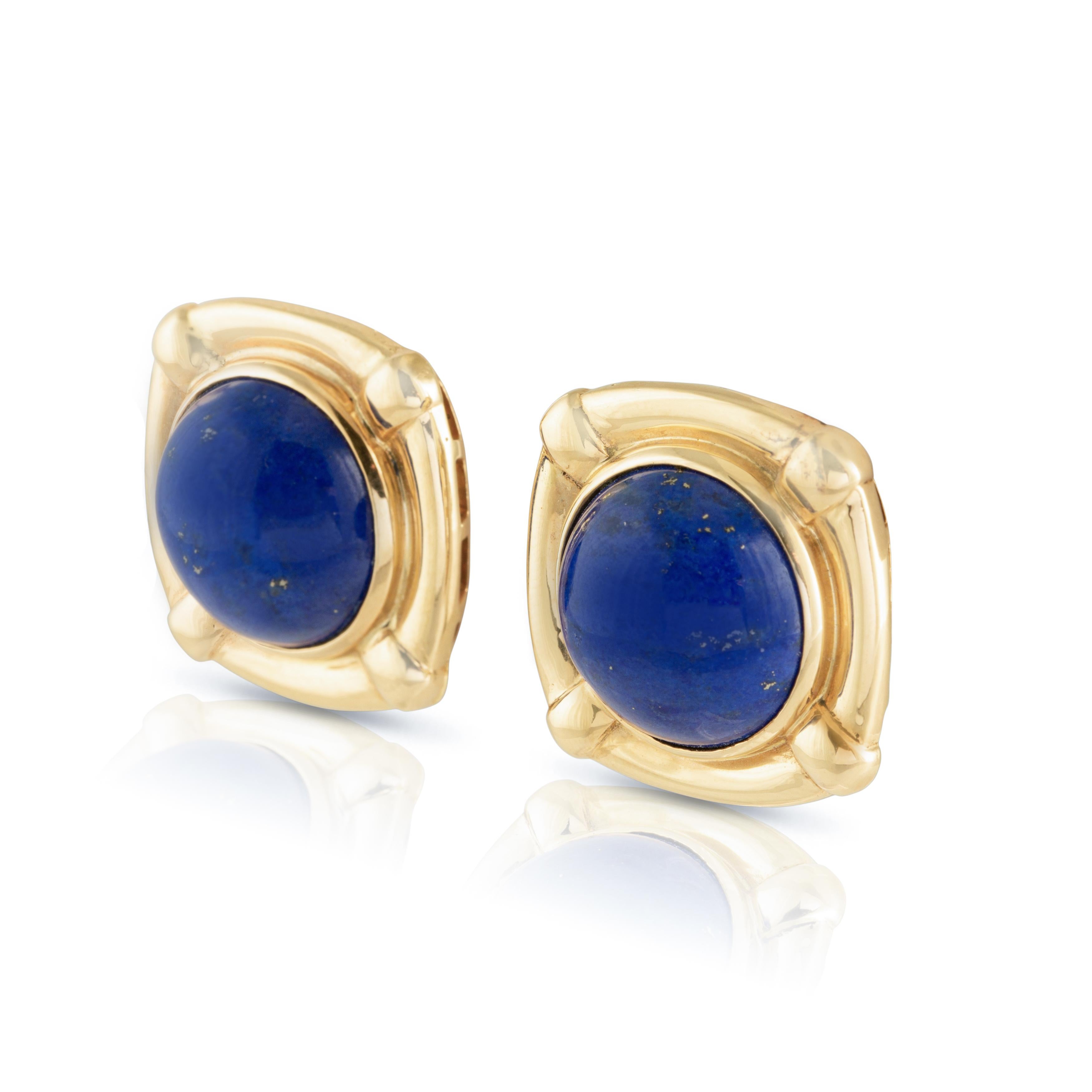 Vintage Lapis Lazuli Earrings in 18 Carat Gold Square Frames In Good Condition In Dubai, DU