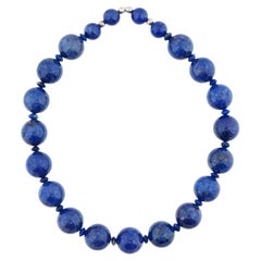Collana con perline in lapislazzuli d'epoca