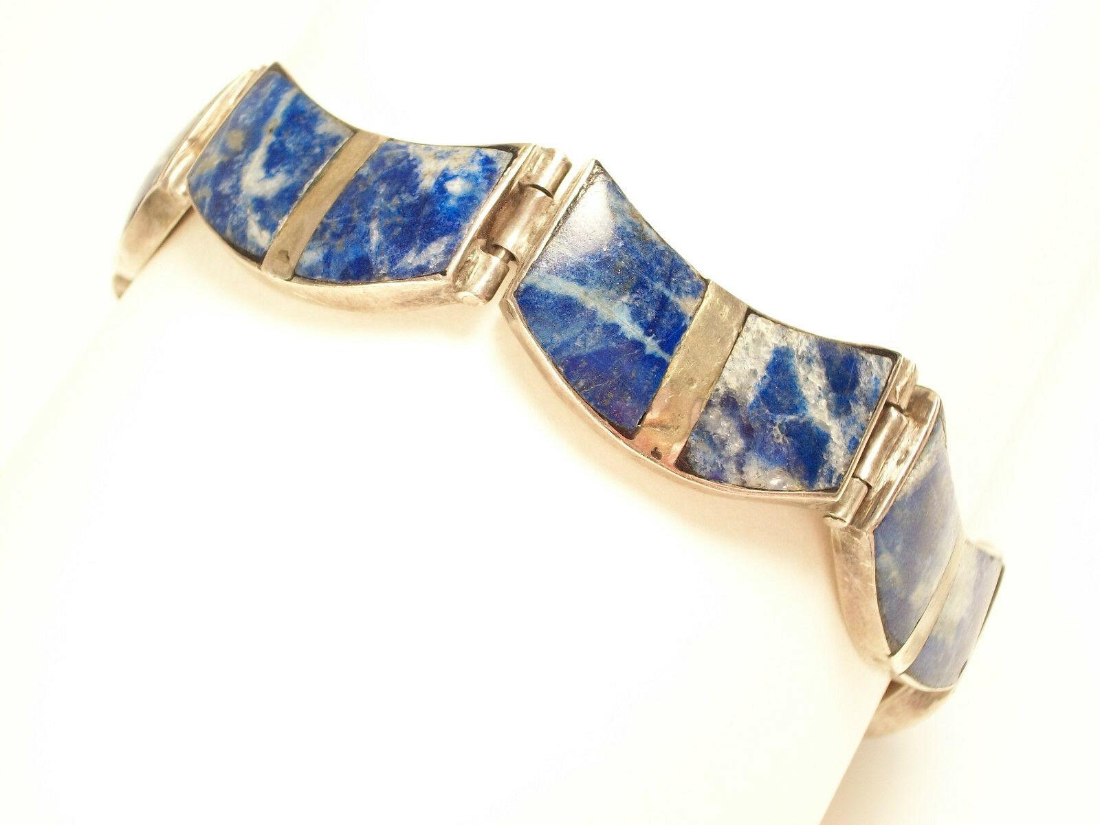 Mixed Cut Vintage Lapis Lazuli & Silver Bracelet, 980 Silver, Mexico, Mid-20th Century For Sale