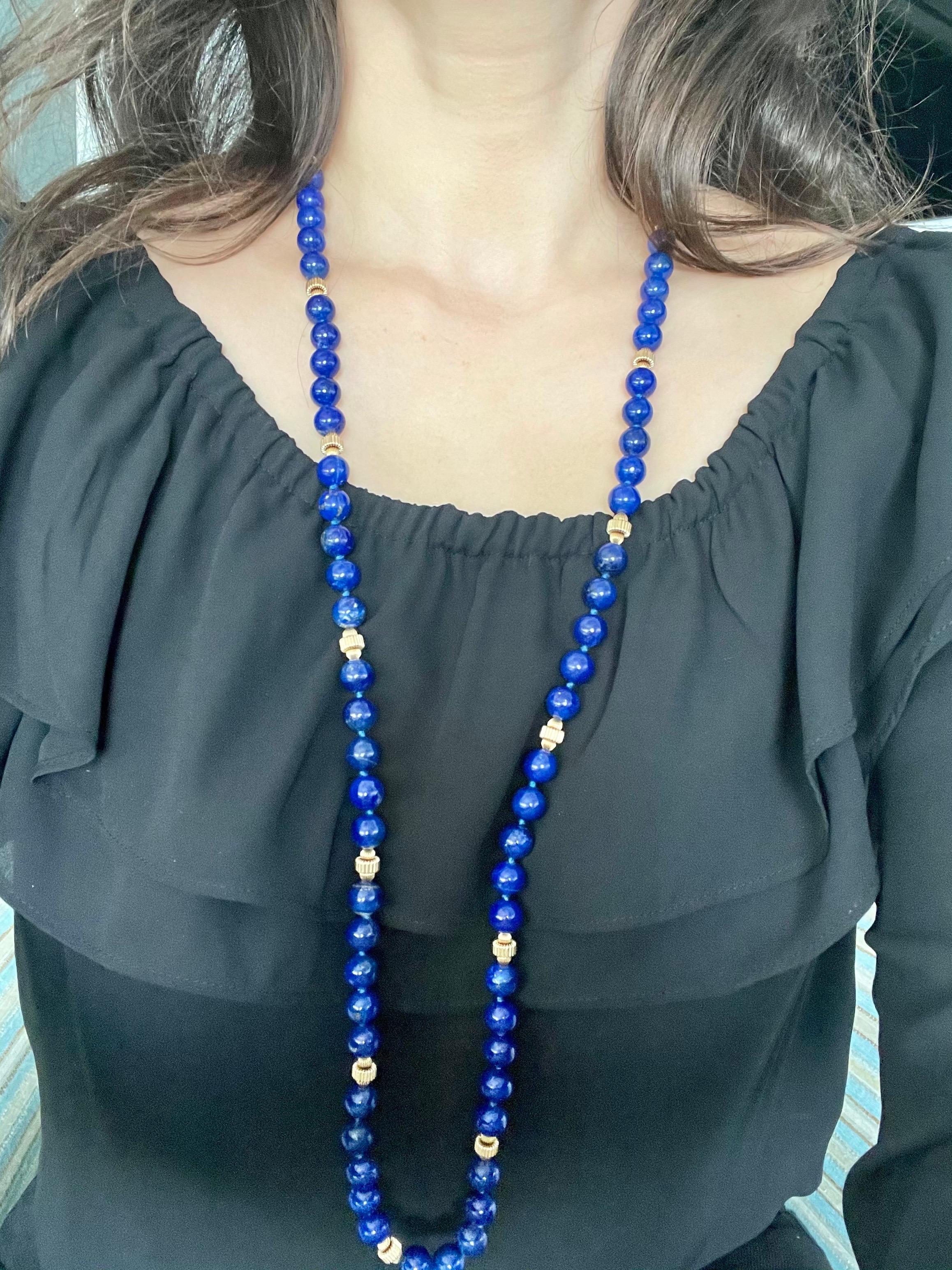 Vintage Lapis Lazuli einzelne lange Strang Halskette mit 14 Karat Gelbgold Perle 8