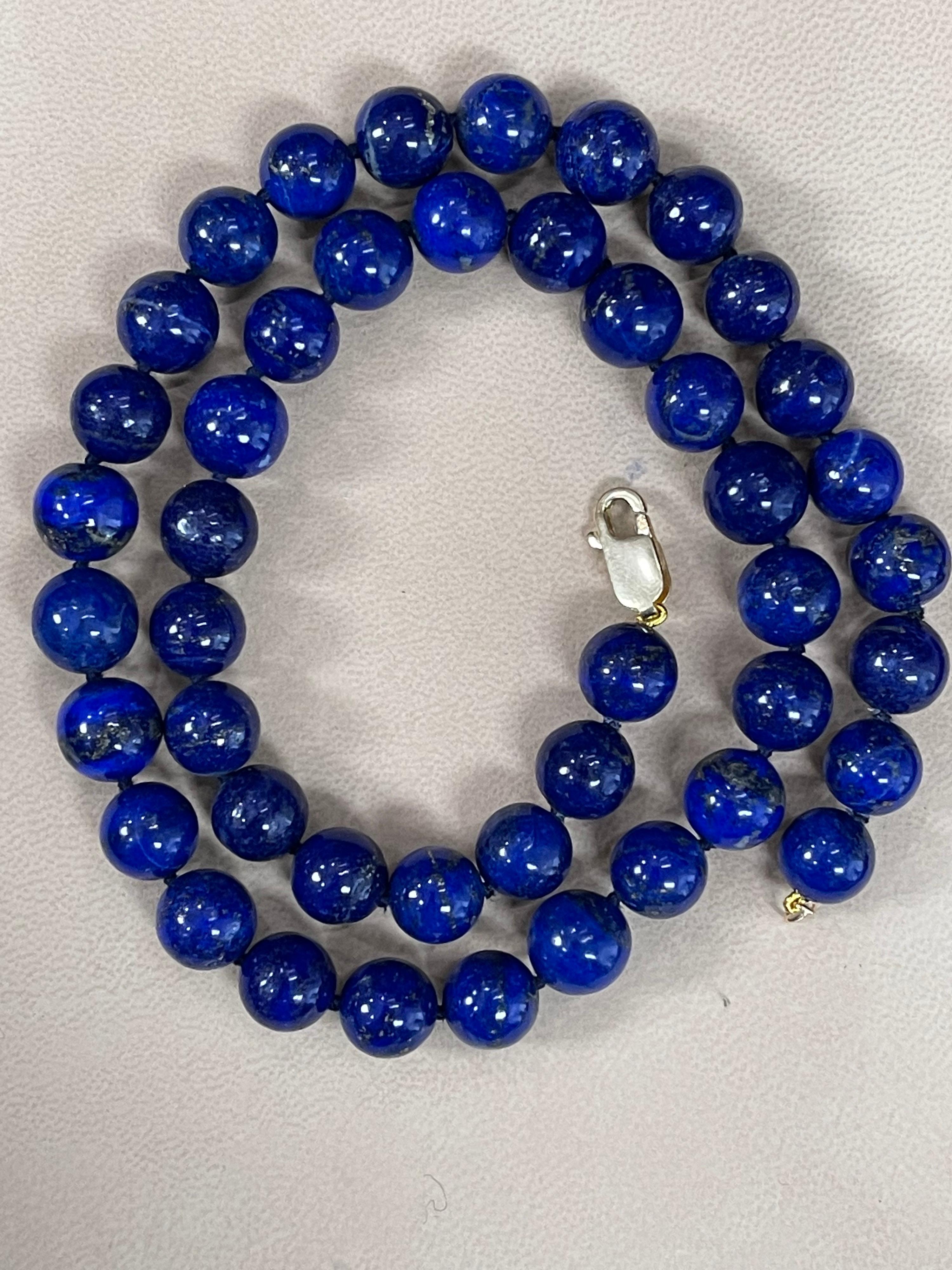 Vintage Lapis Lazuli Single Strand Necklace with 14 Karat Yellow Gold Lobster For Sale 8