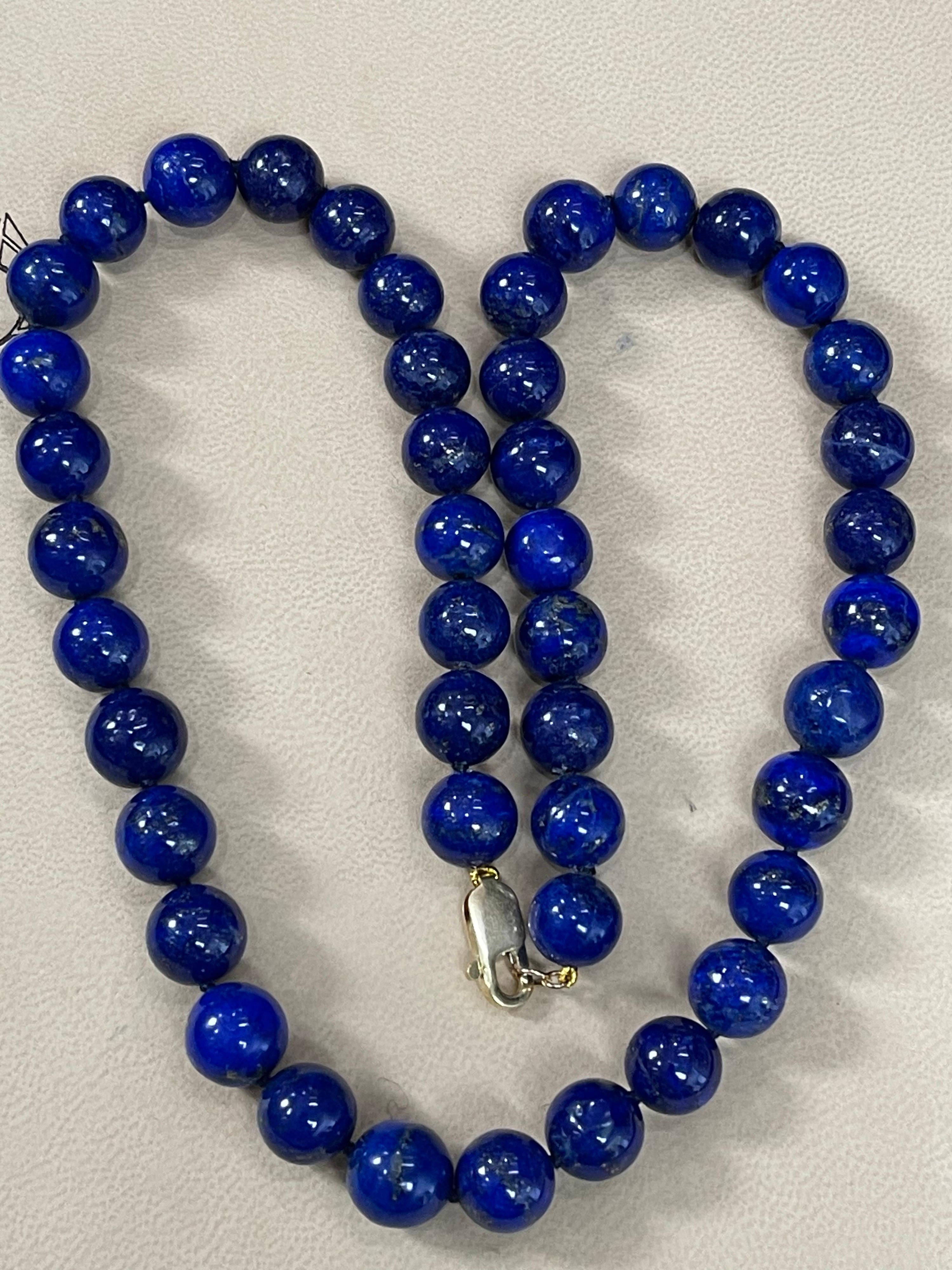Vintage Lapis Lazuli Single Strand Necklace with 14 Karat Yellow Gold Lobster For Sale 9